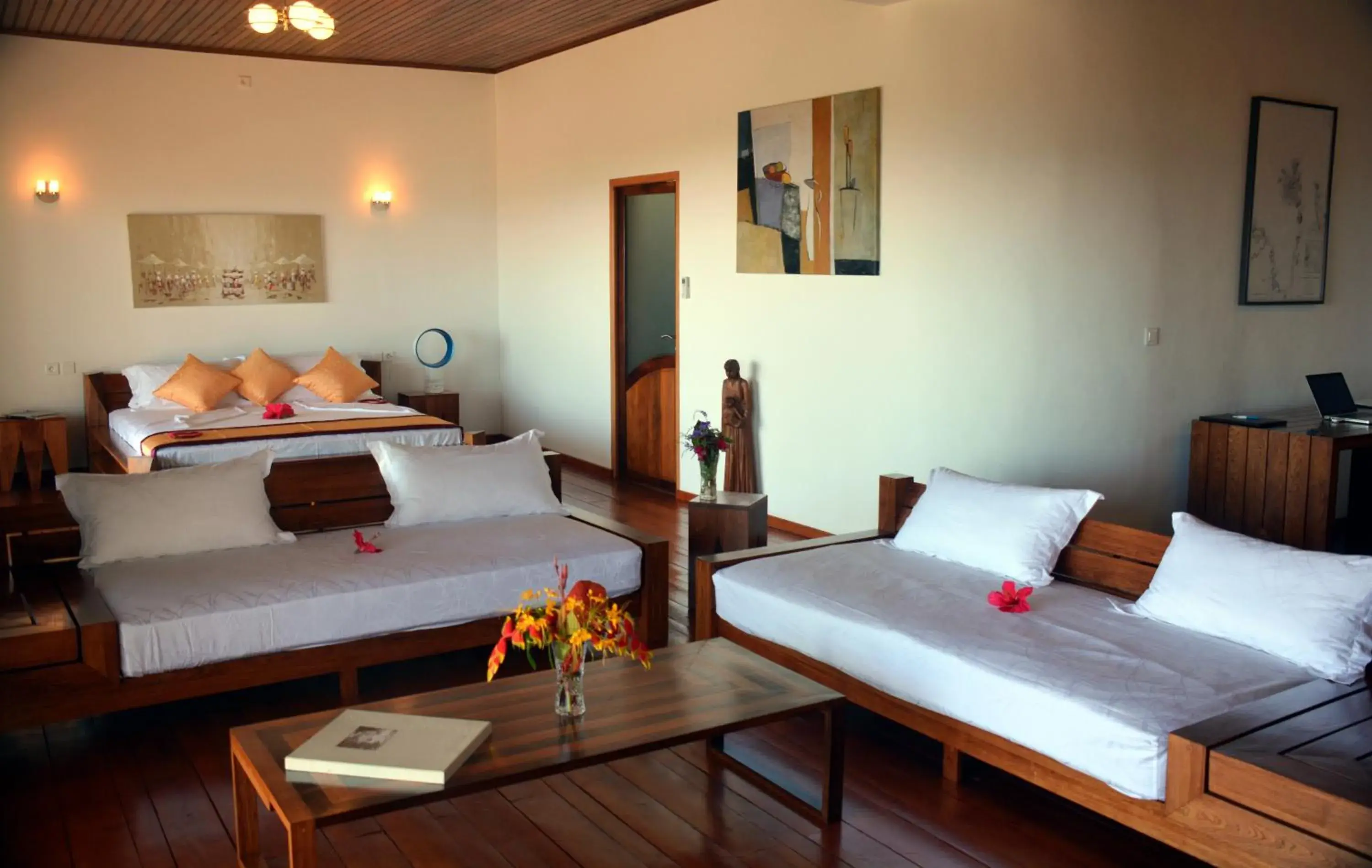 Quadruple Room with Sea View in Hotel Mahita Tsara Quadruple Room with Sea View in Hotel Mahita Tsara