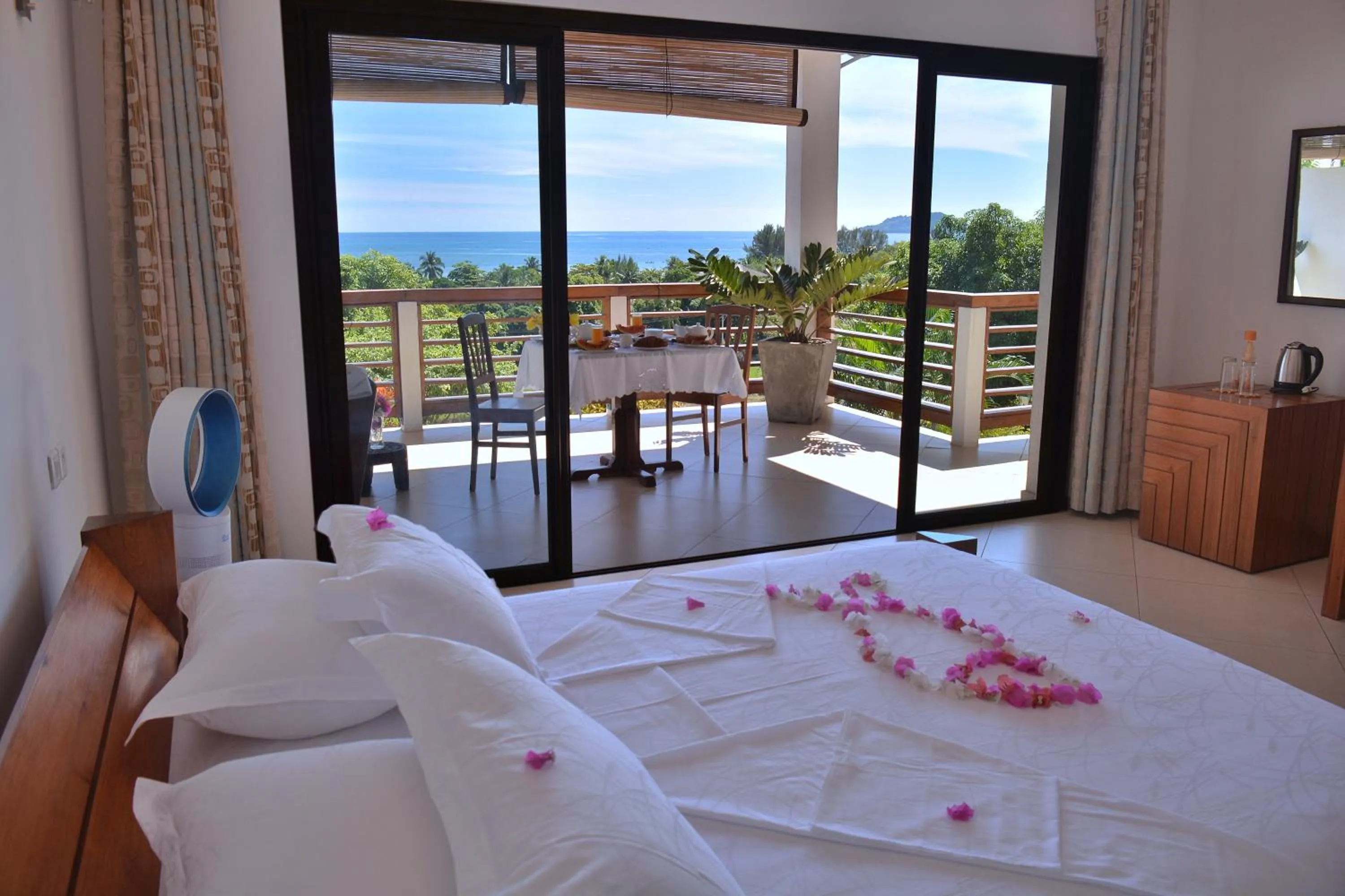 Bed in Hotel Mahita Tsara