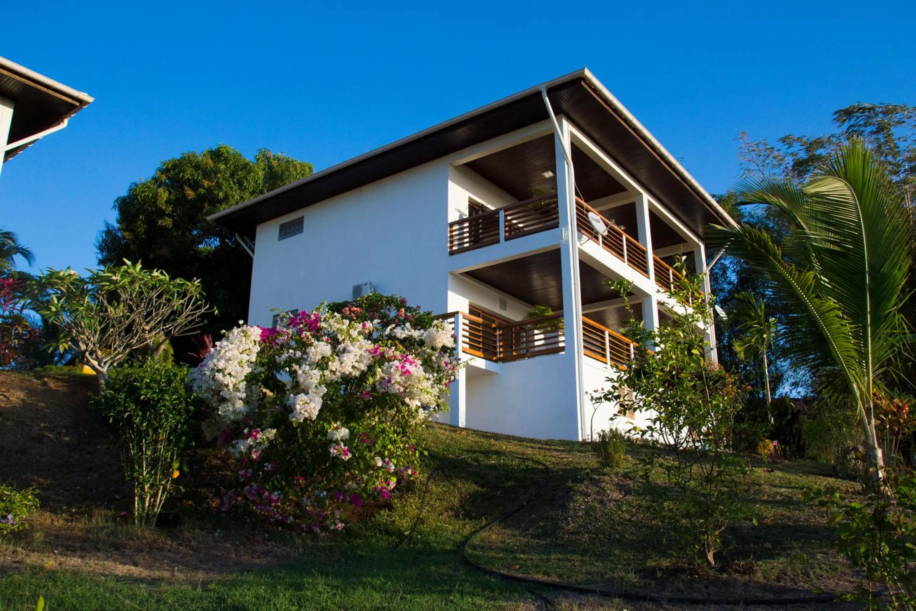 Property building in Hotel Mahita Tsara