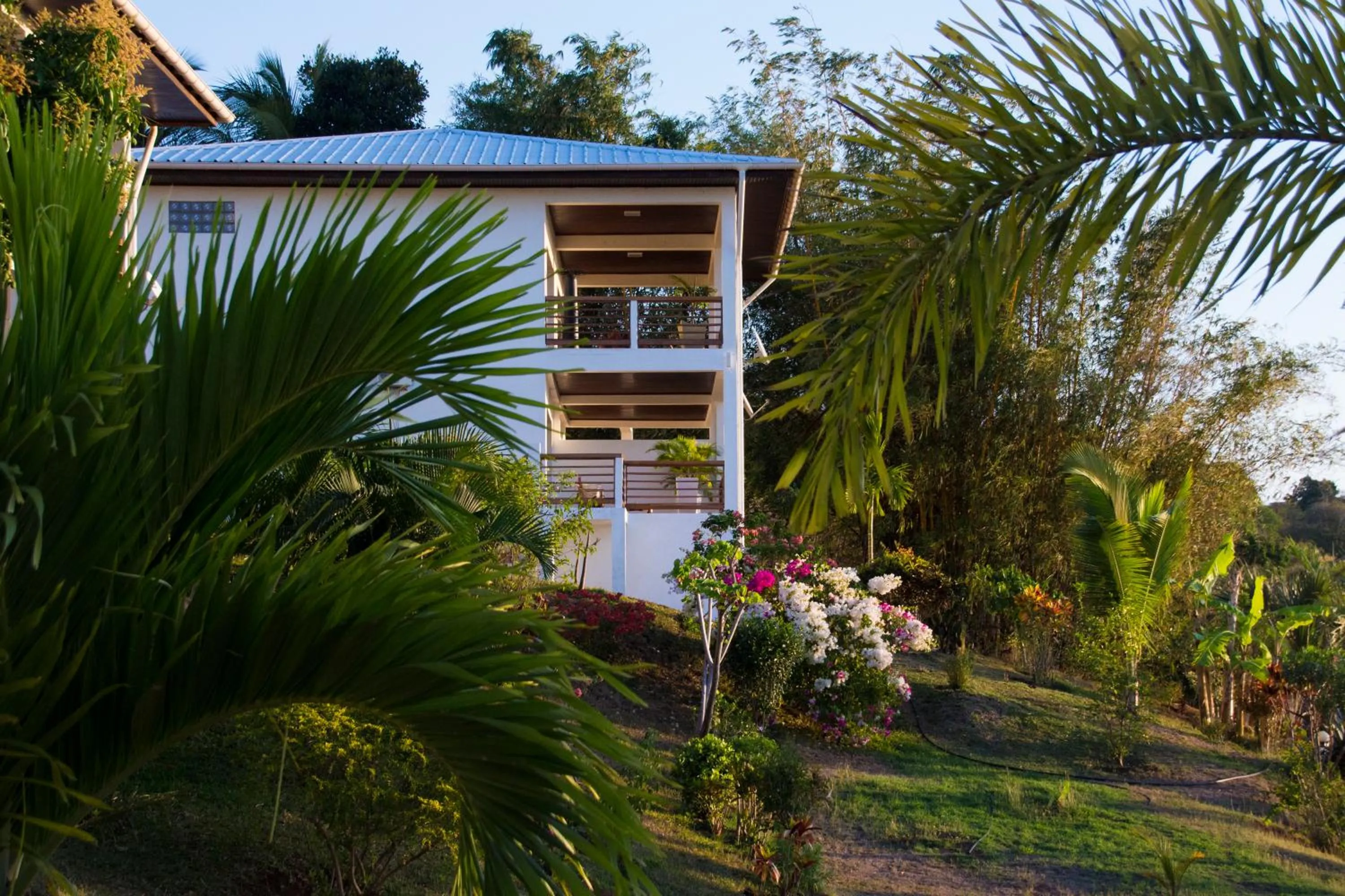 Property building in Hotel Mahita Tsara