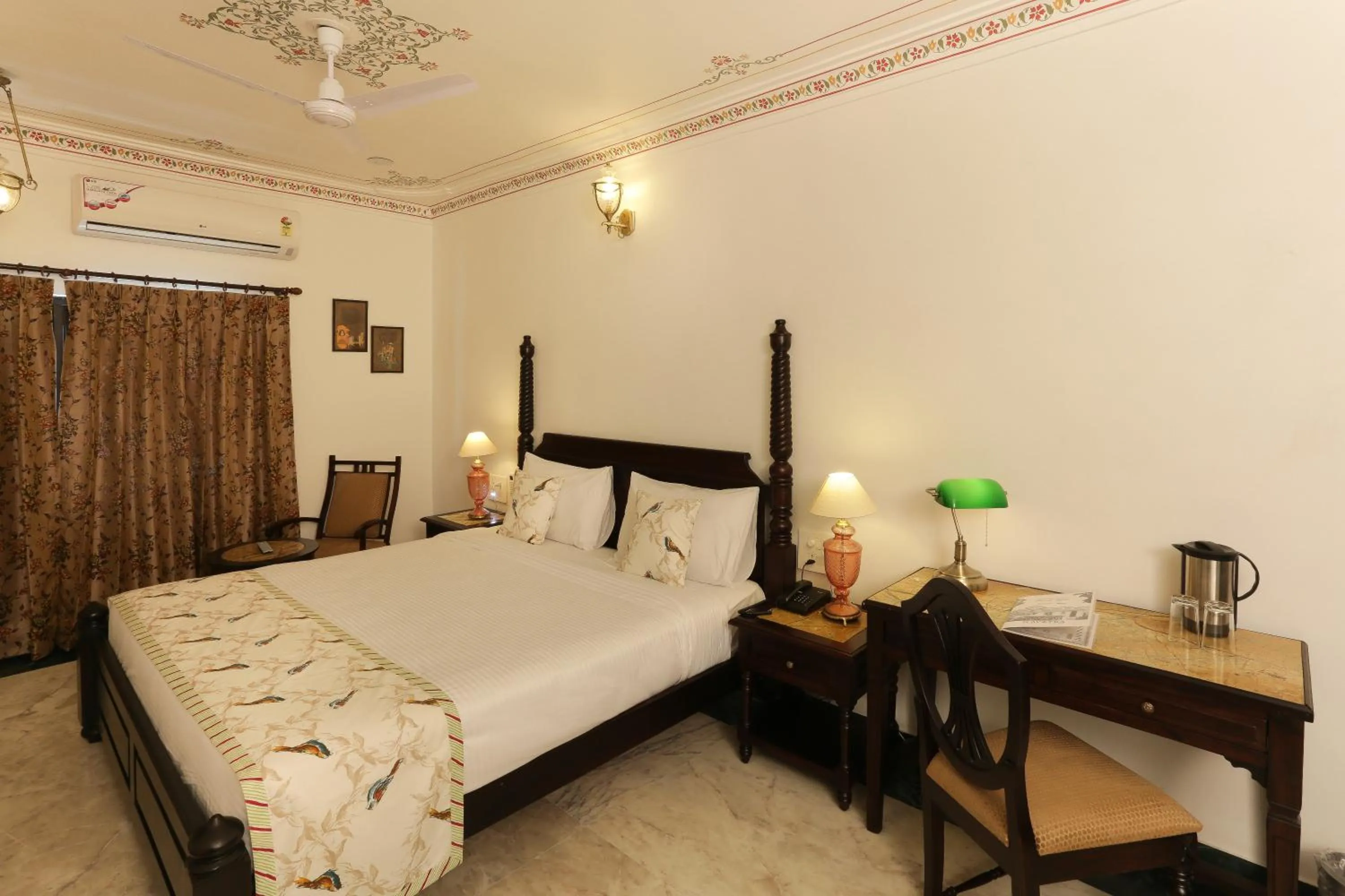 Bed in The Lavitra Lakeview Hotel