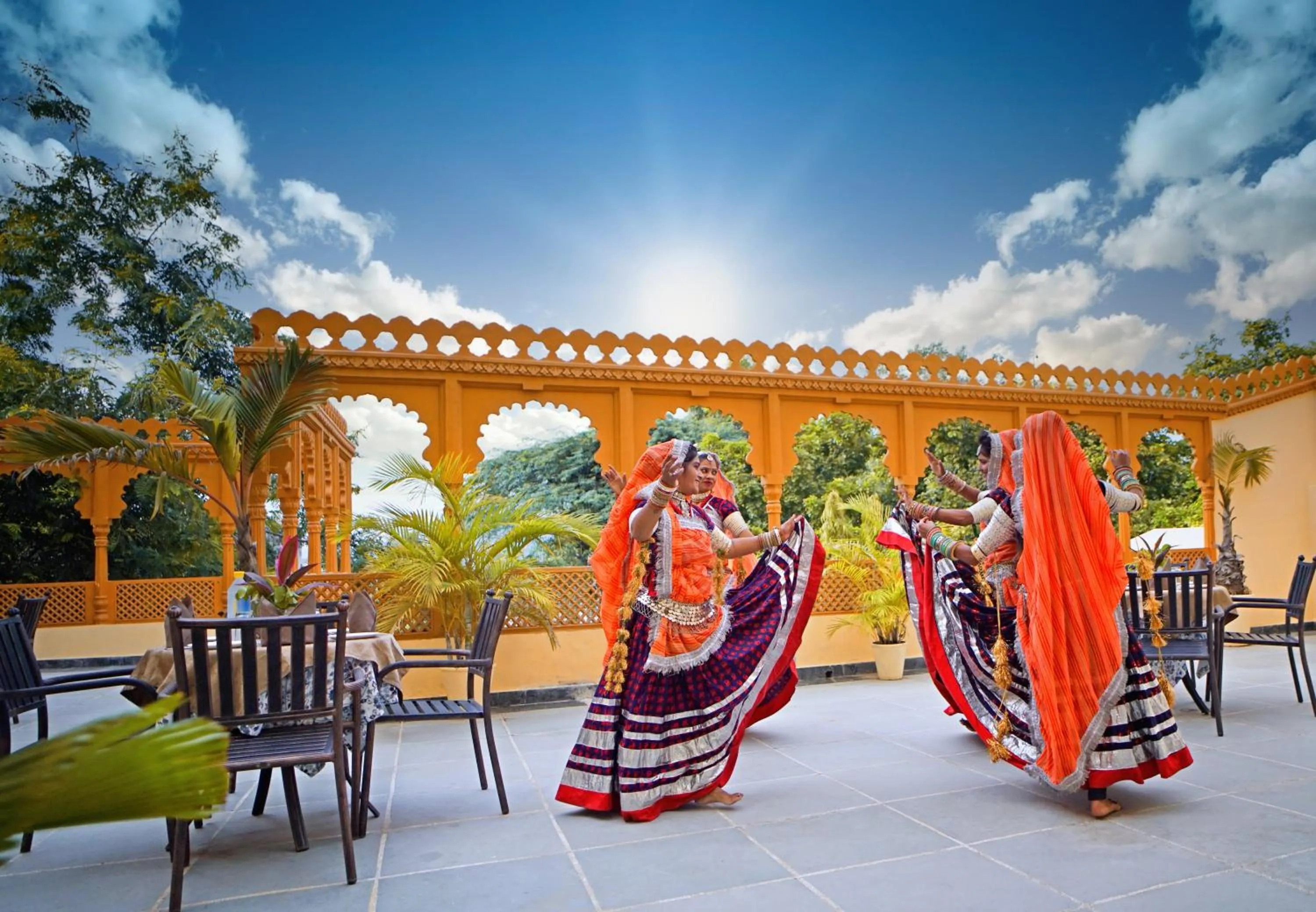 Day in The Lavitra Lakeview Hotel