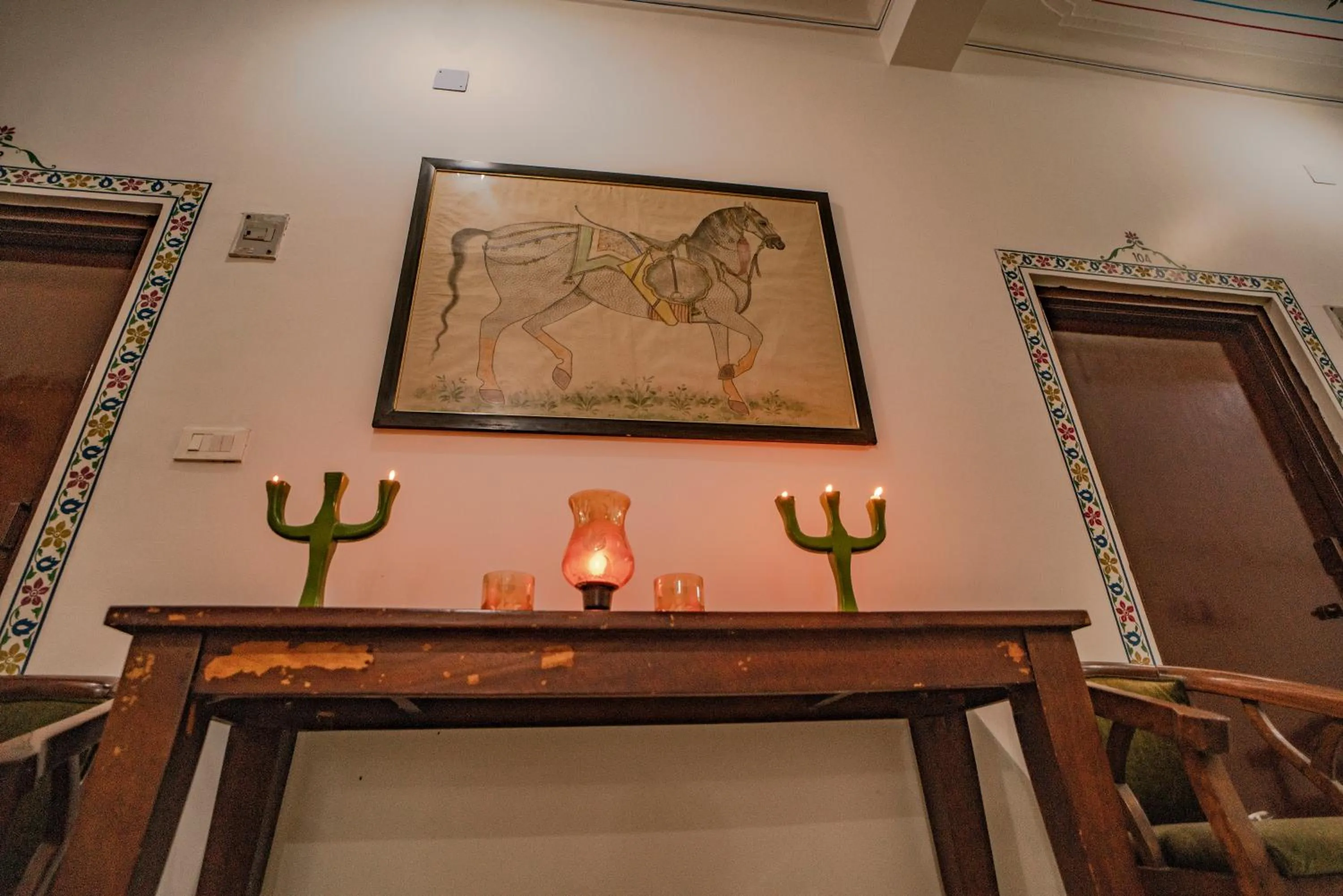 Decorative detail in The Lavitra Lakeview Hotel