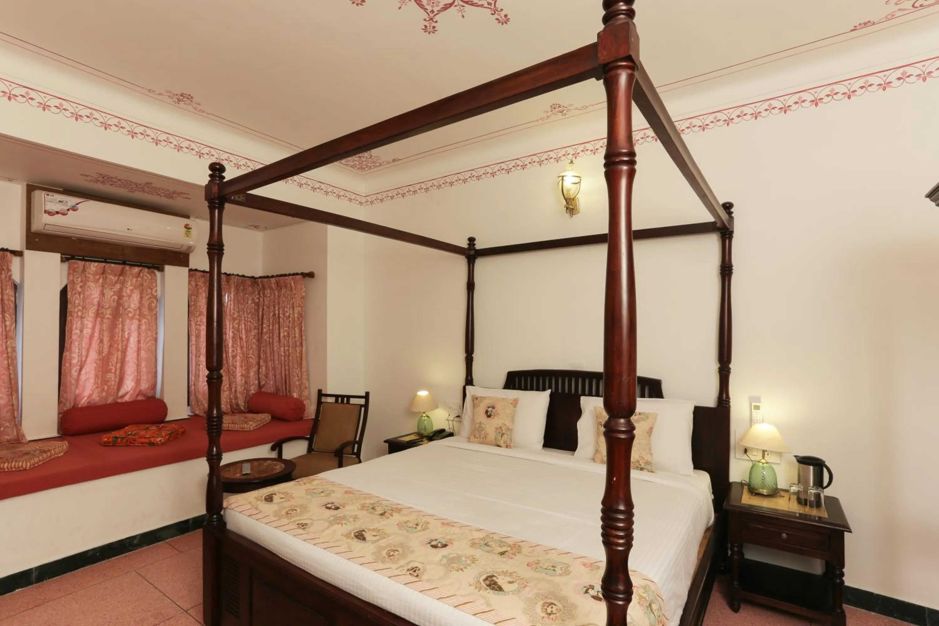 Bed in The Lavitra Lakeview Hotel