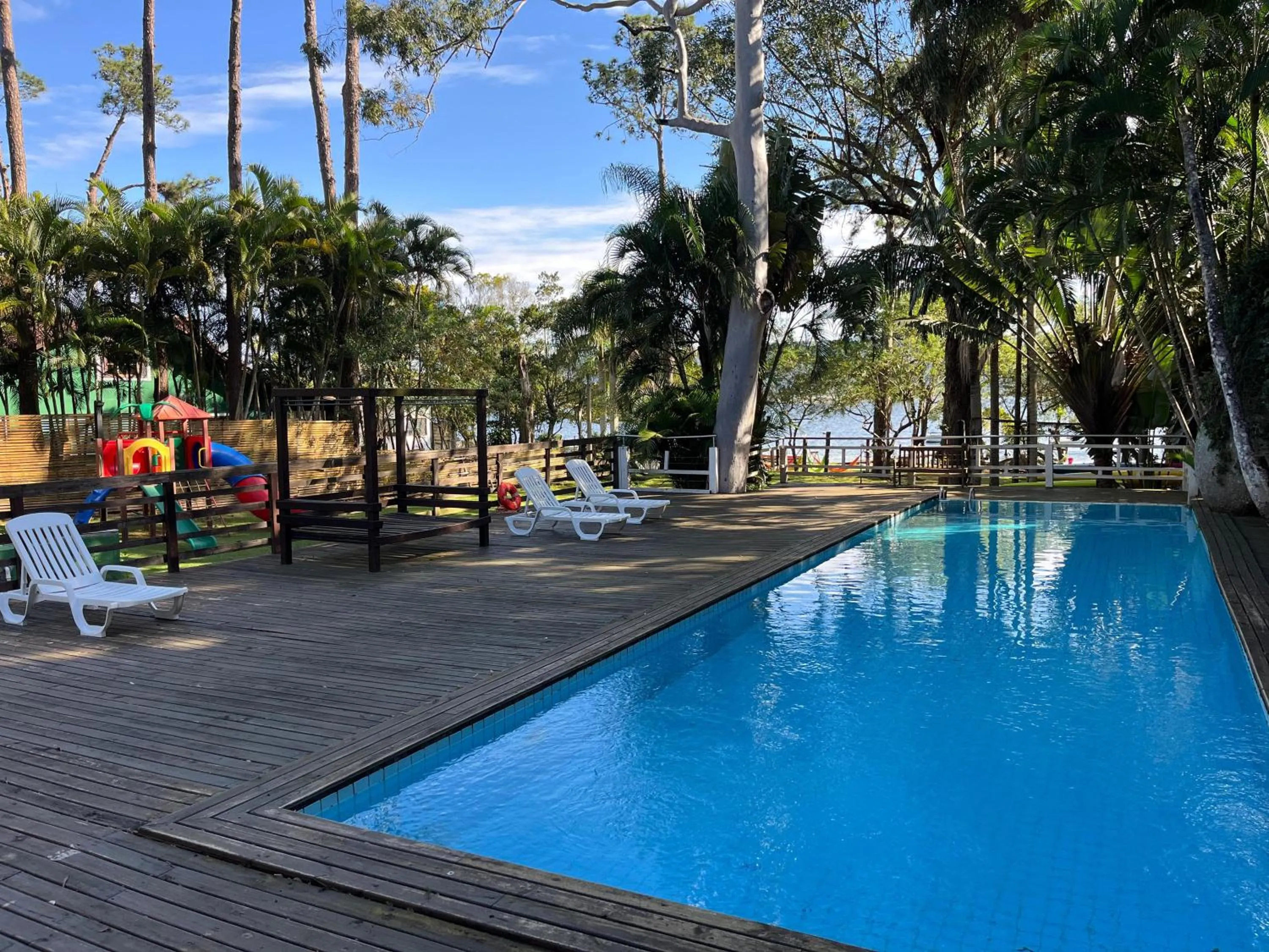 Swimming pool in Praia Mole Hotel