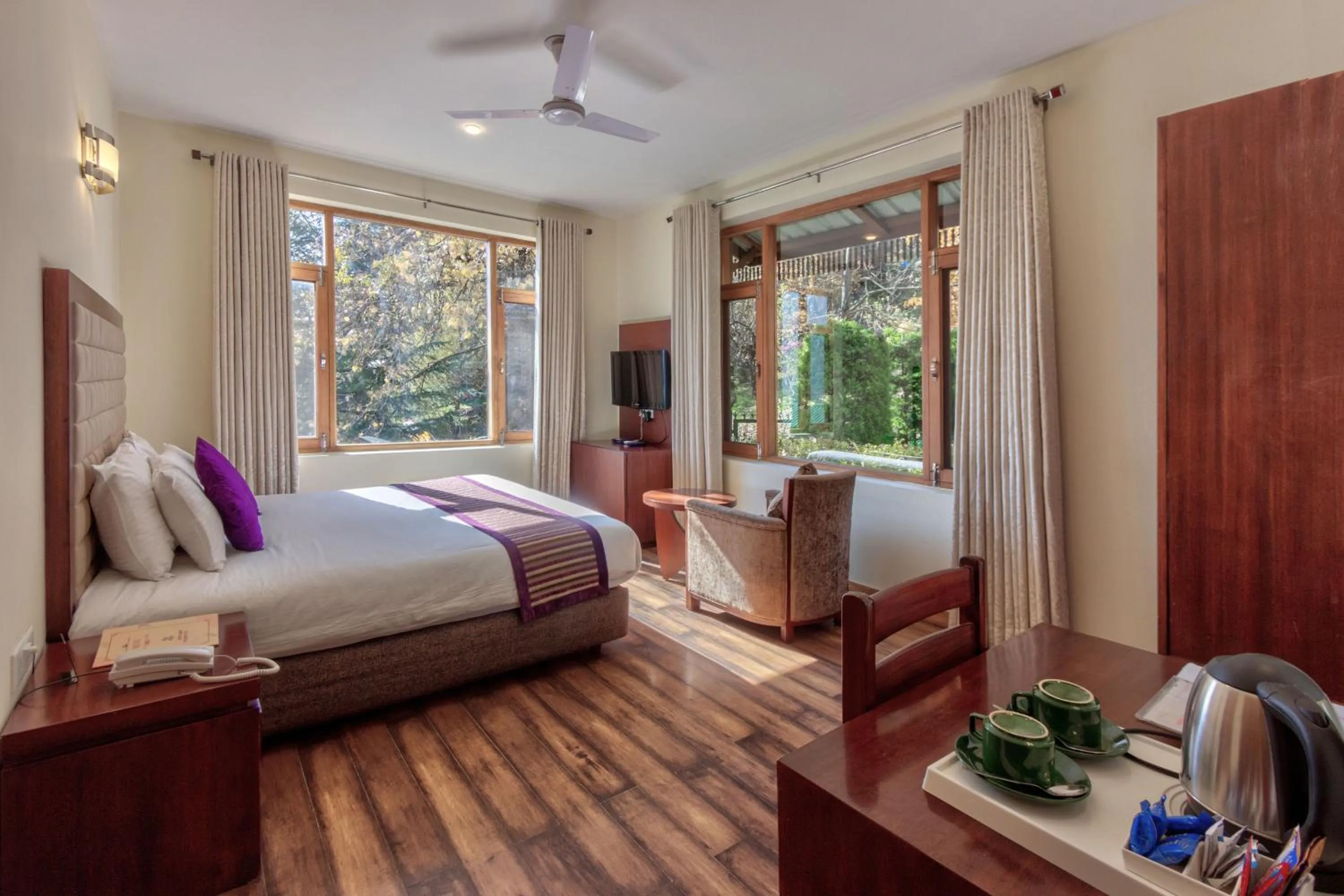 Bed in Shingar Regency