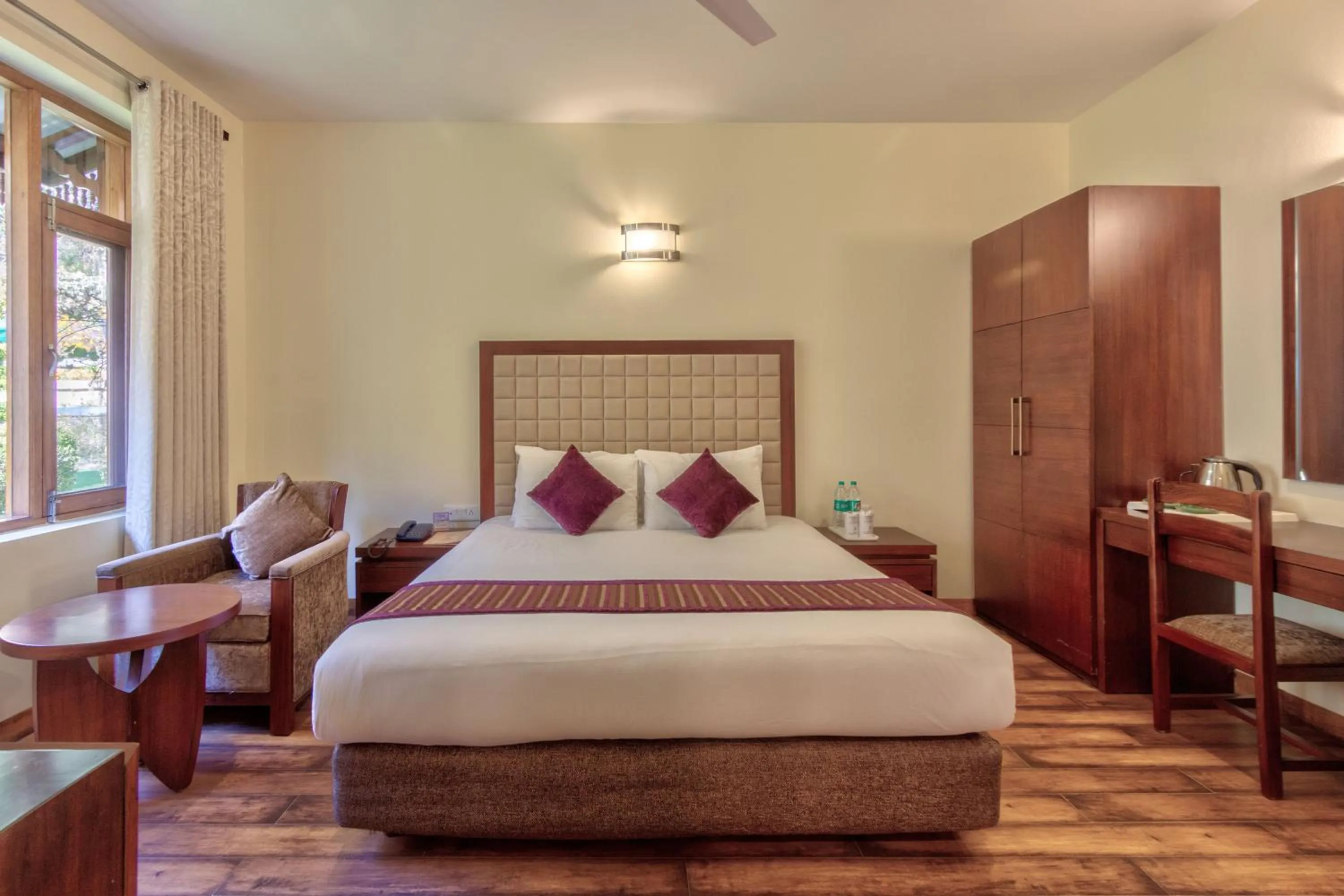 Bed in Shingar Regency