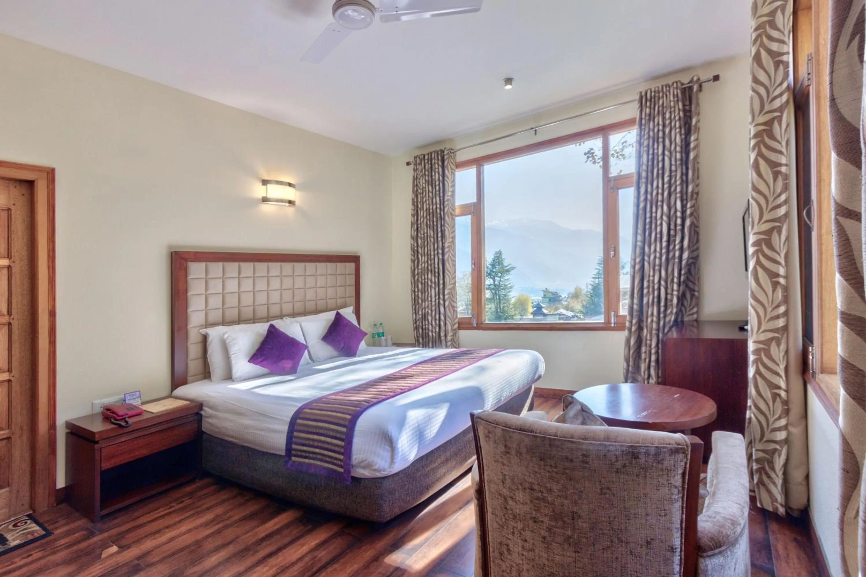 Bed in Shingar Regency