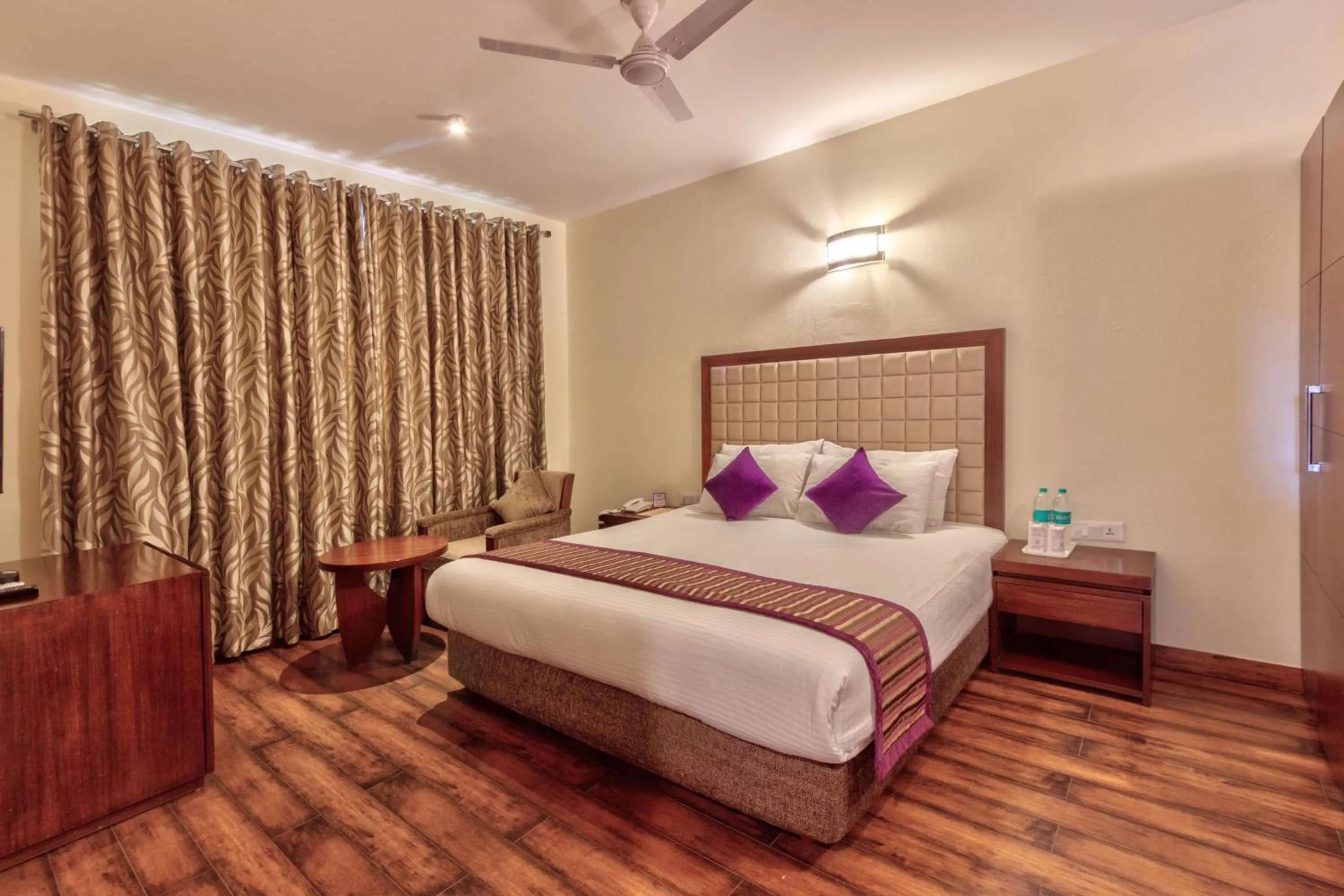 Bed in Shingar Regency