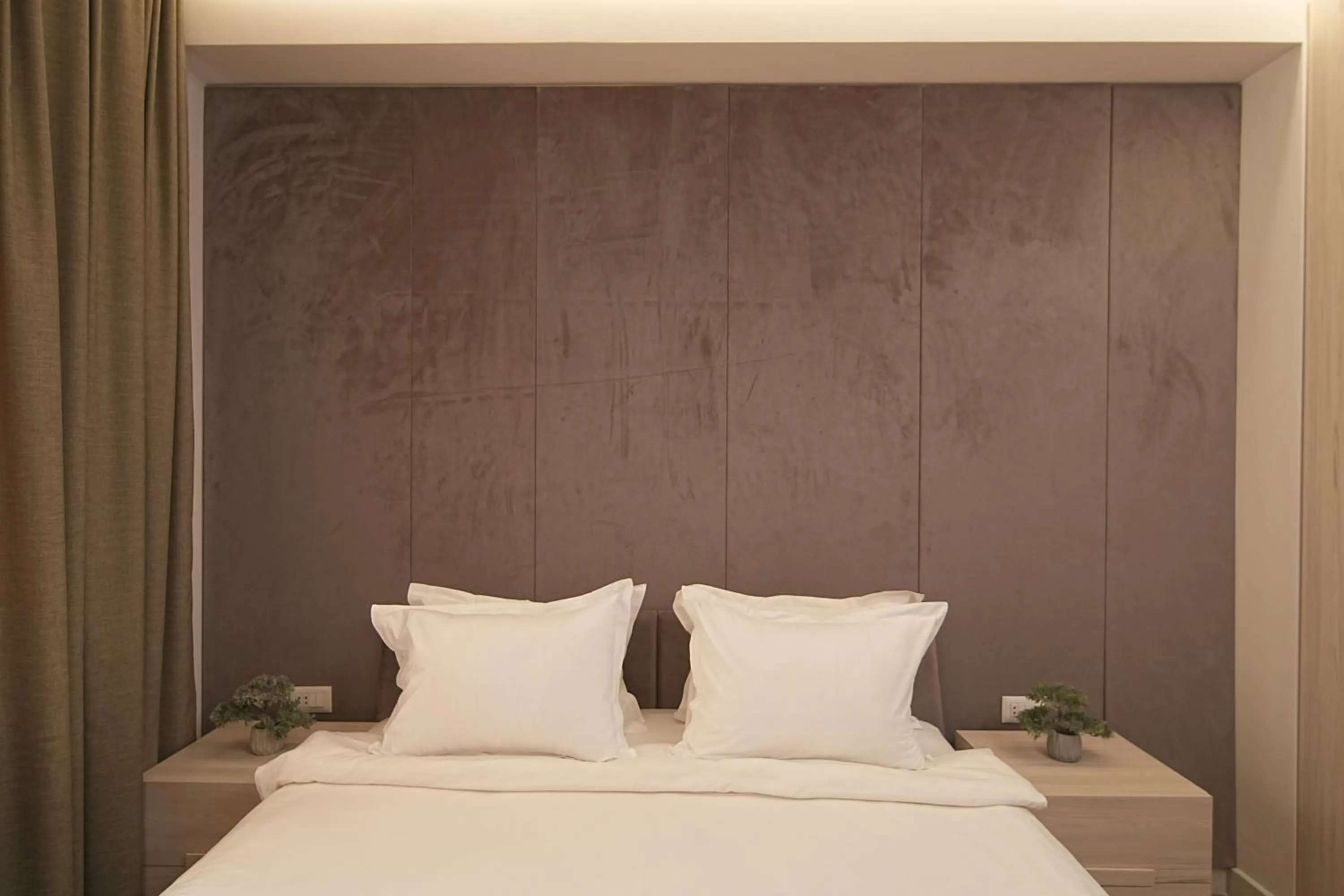 Bed in Sweet Home Deluxe Apart-Hotel