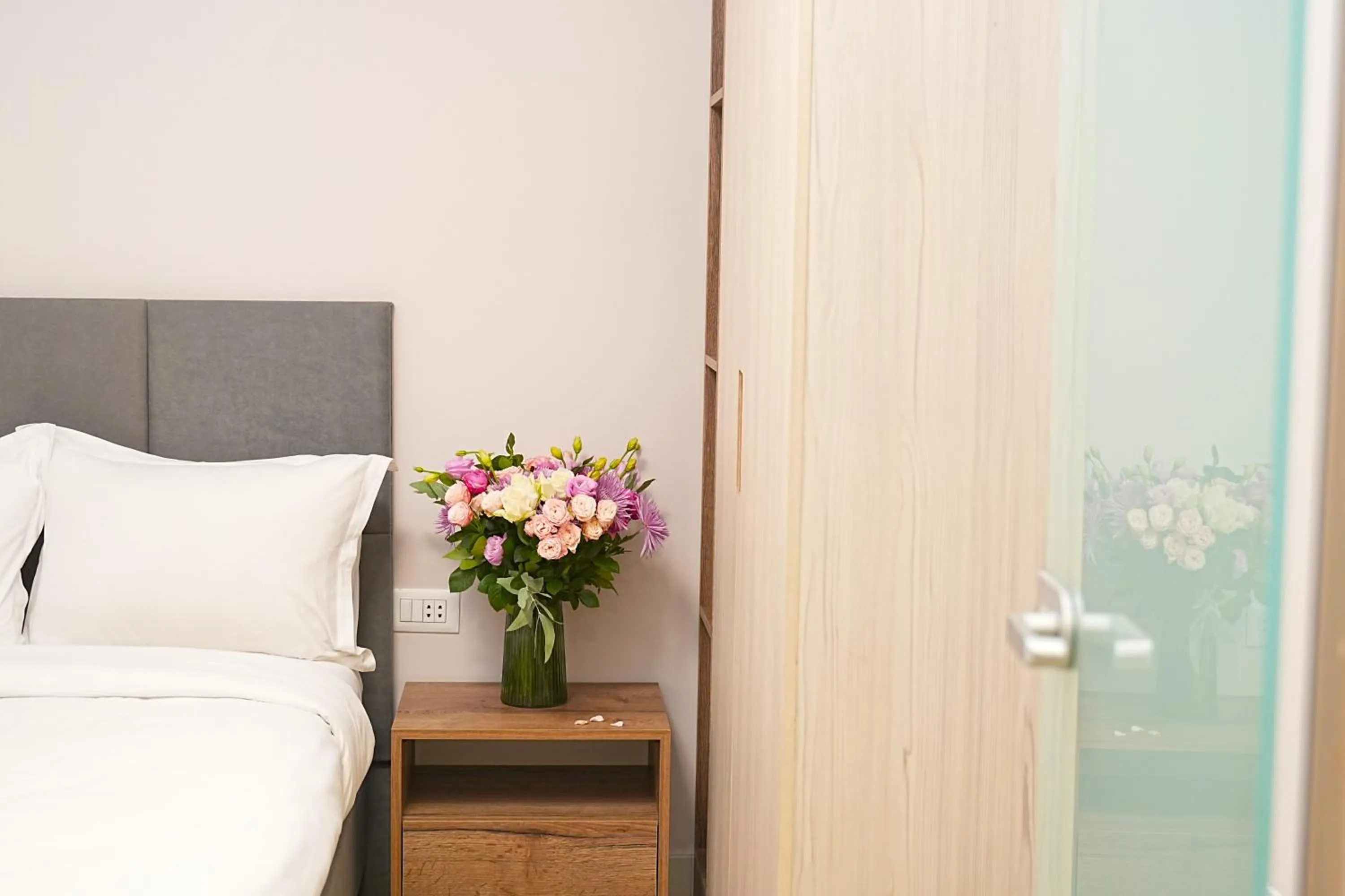 Bed in Sweet Home Deluxe Apart-Hotel