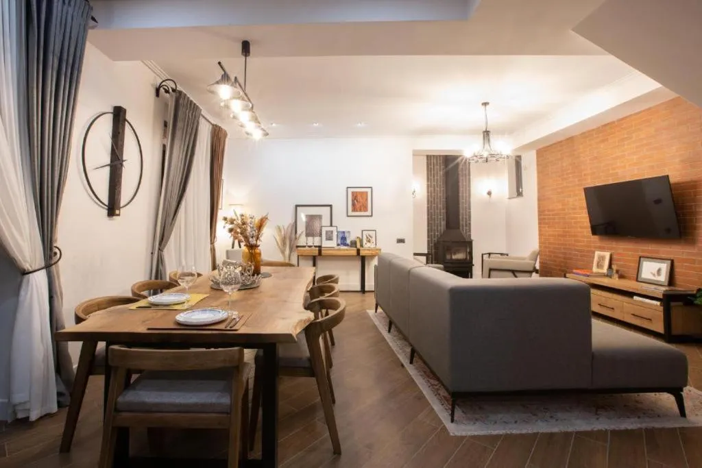 Communal lounge/ TV room in Marrone Hotel Tsaghkadzor