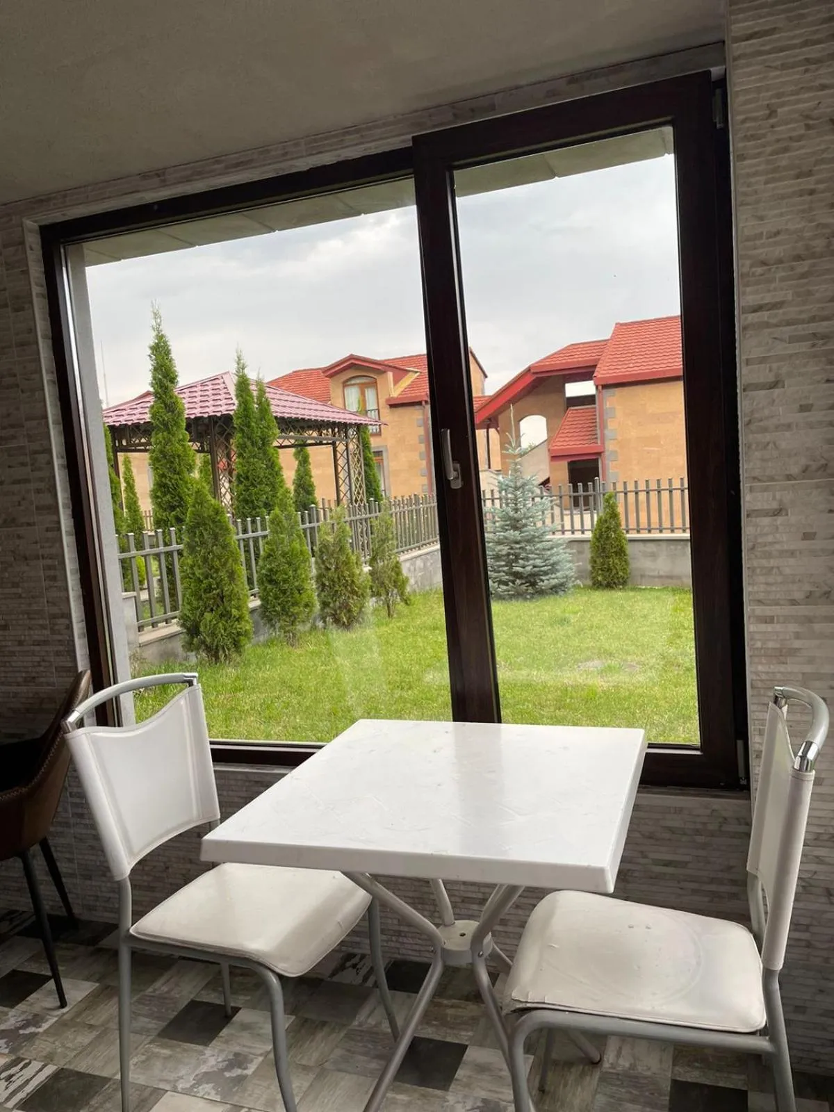 Kitchen or kitchenette in Marrone Hotel Tsaghkadzor