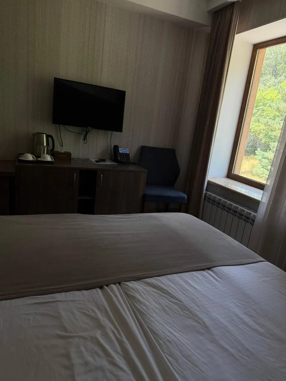 TV and multimedia, Bed in Marrone Hotel Tsaghkadzor
