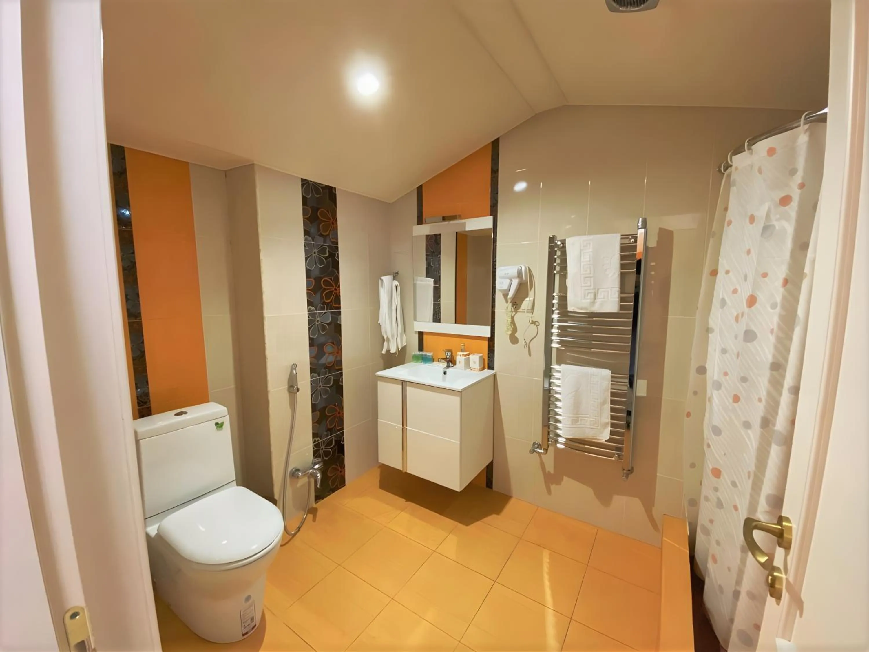 Shower in Marrone Hotel Tsaghkadzor