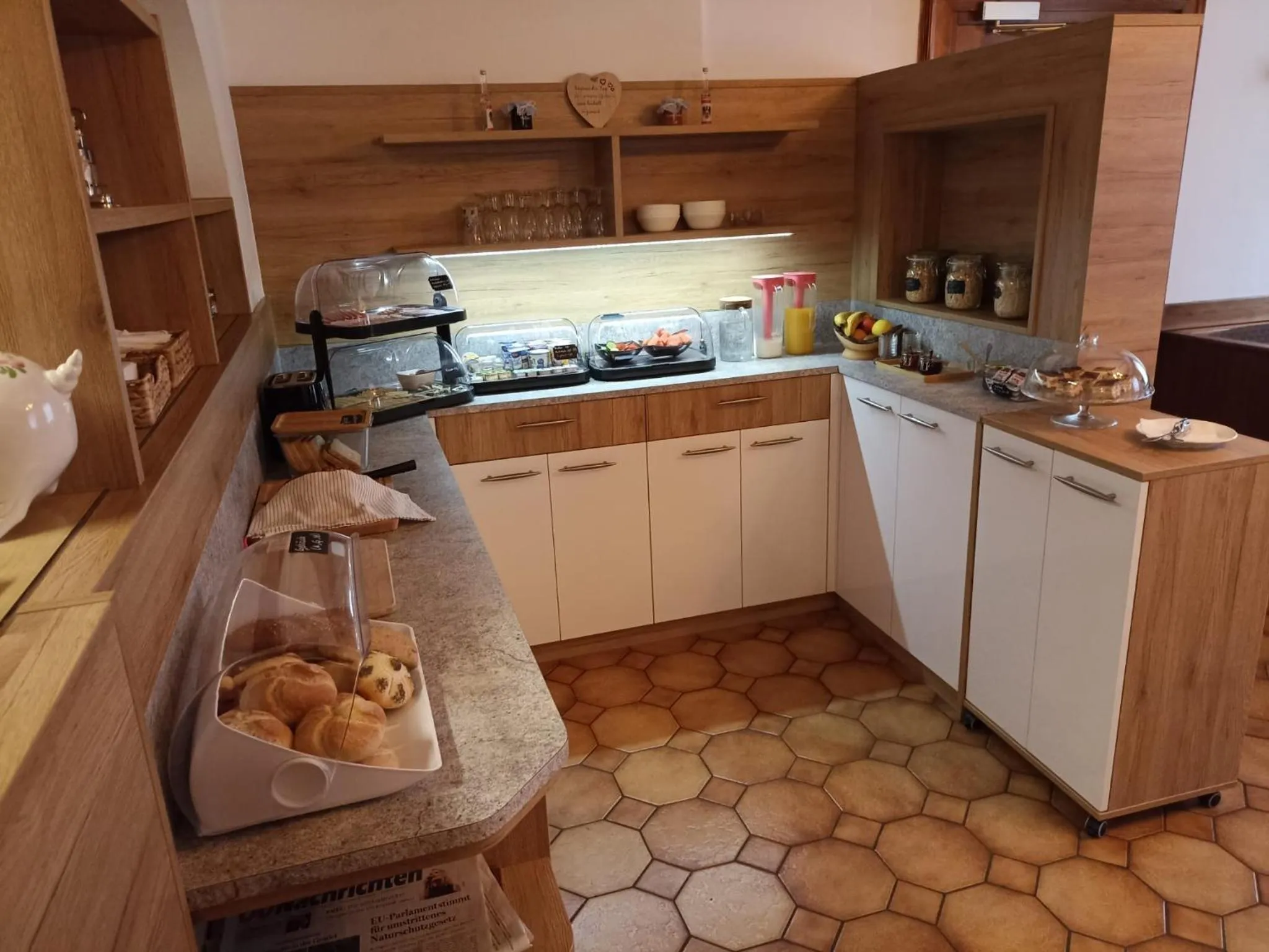 Breakfast in Pension Eder