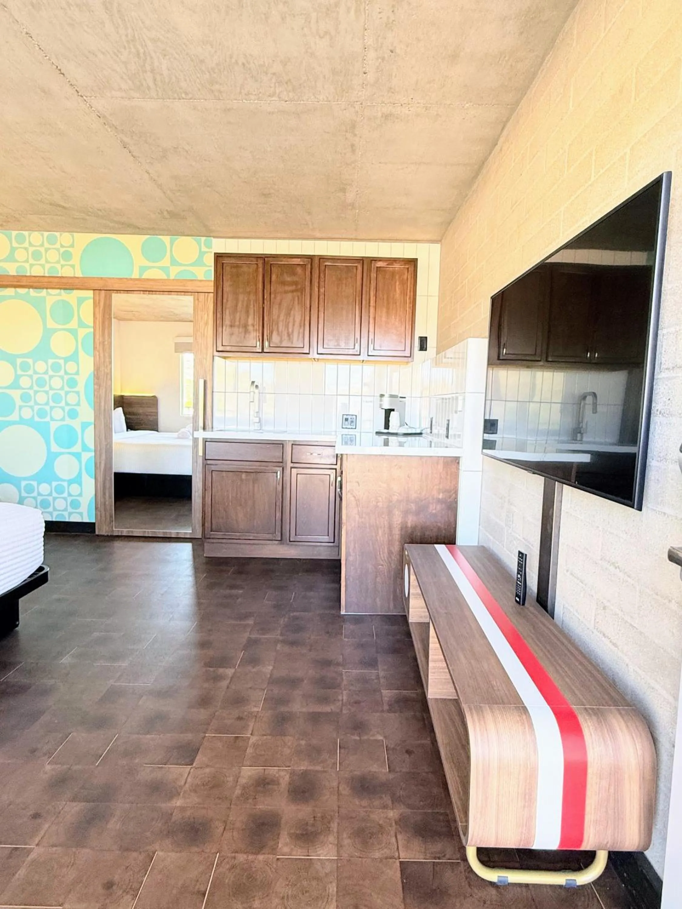 TV and multimedia in The Alice Hotel