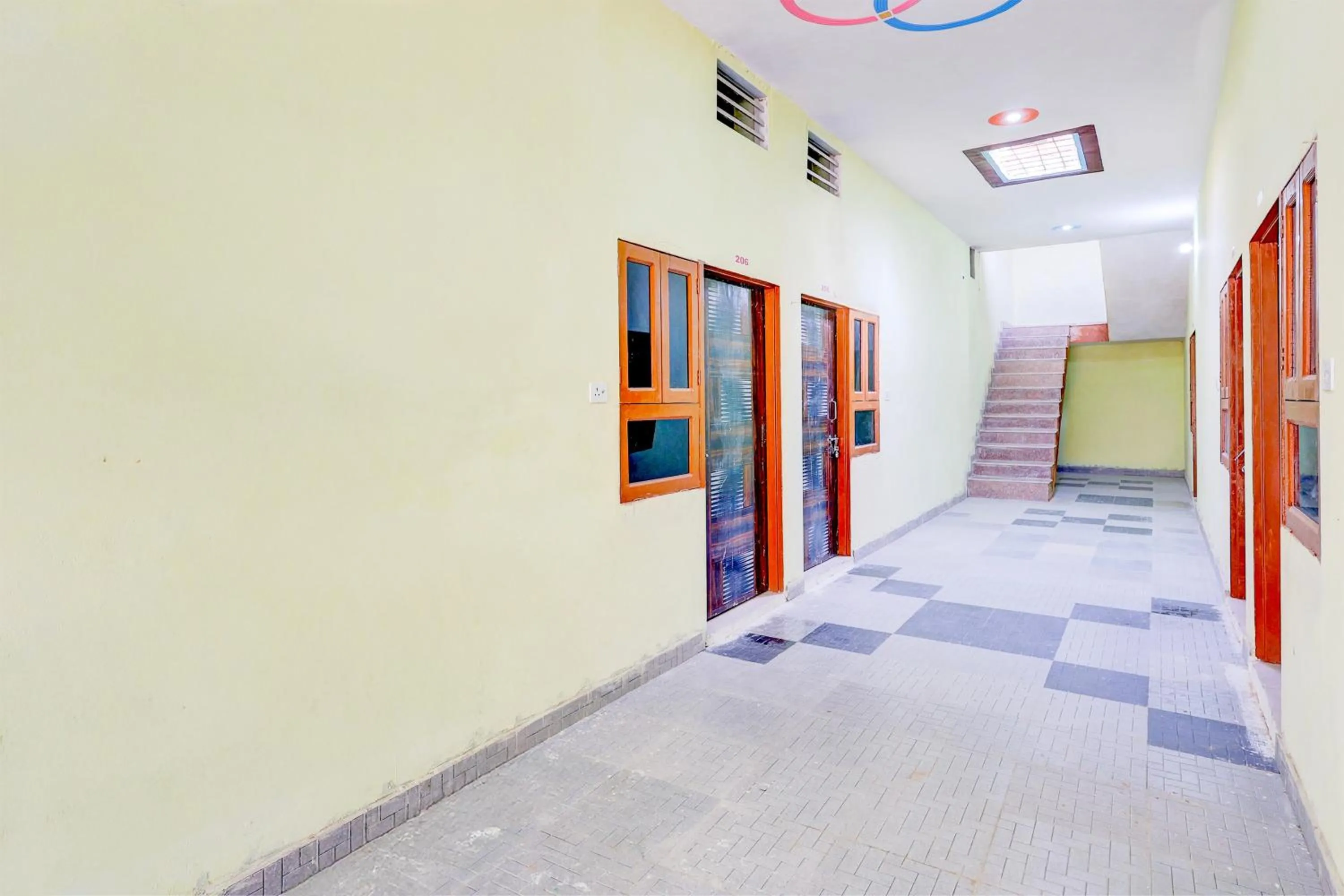 Lobby or reception in Hotel O Chaudhary Hotel