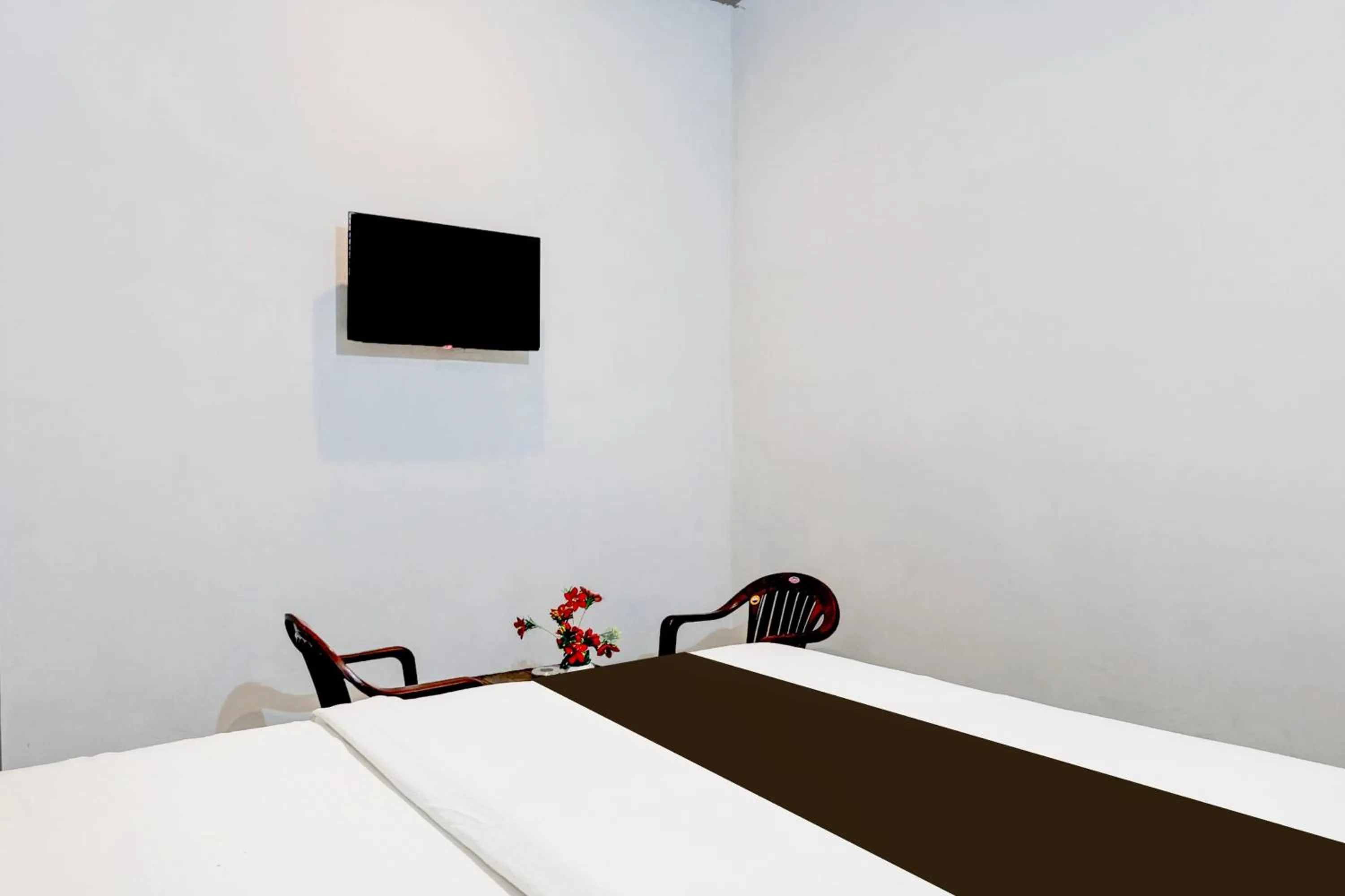 Bedroom, Bed in Hotel O Chaudhary Hotel