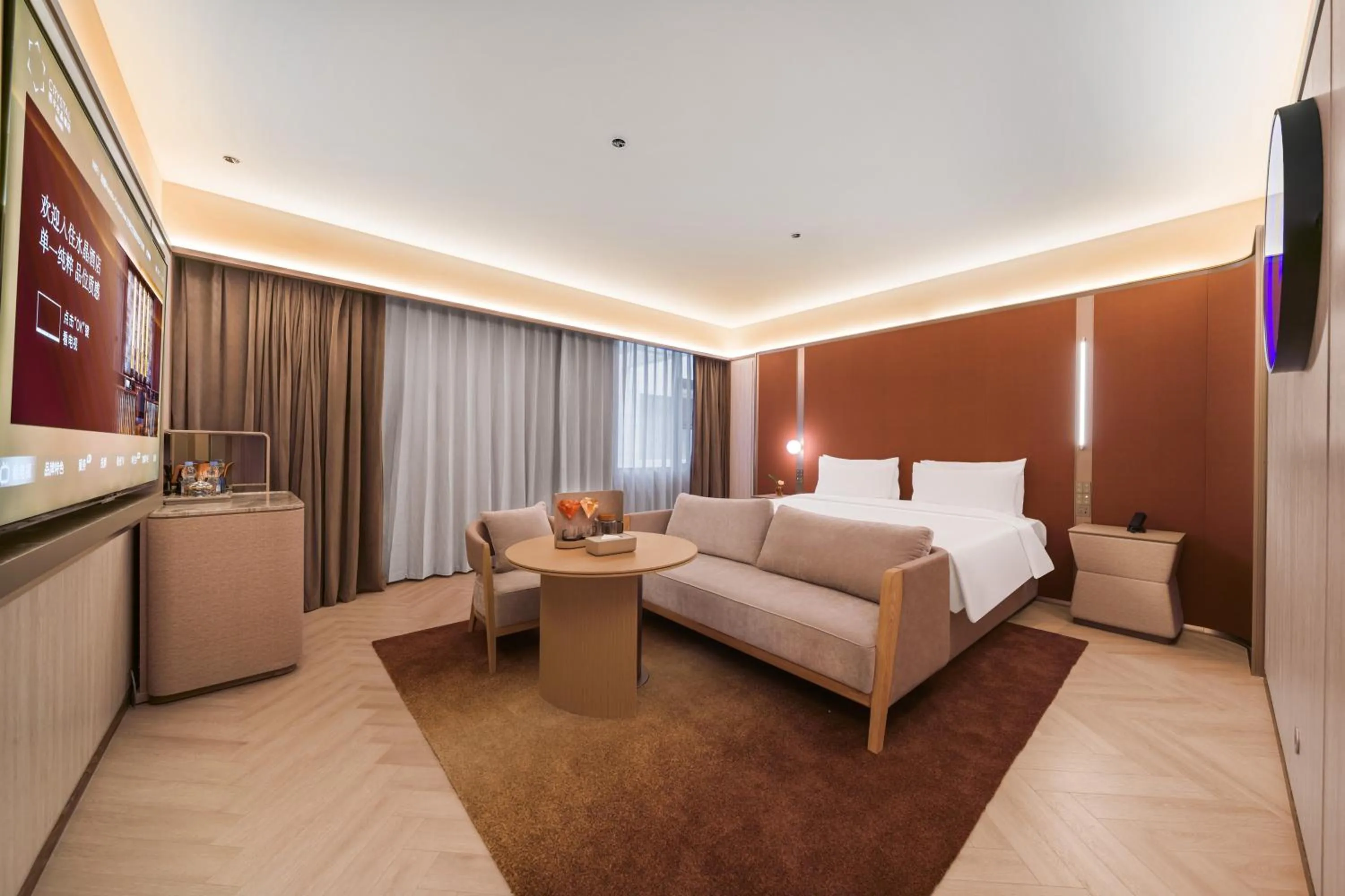 Photo of the whole room, Bed in Crystal Orange Hotel Shanghai The Bund Yu Garden