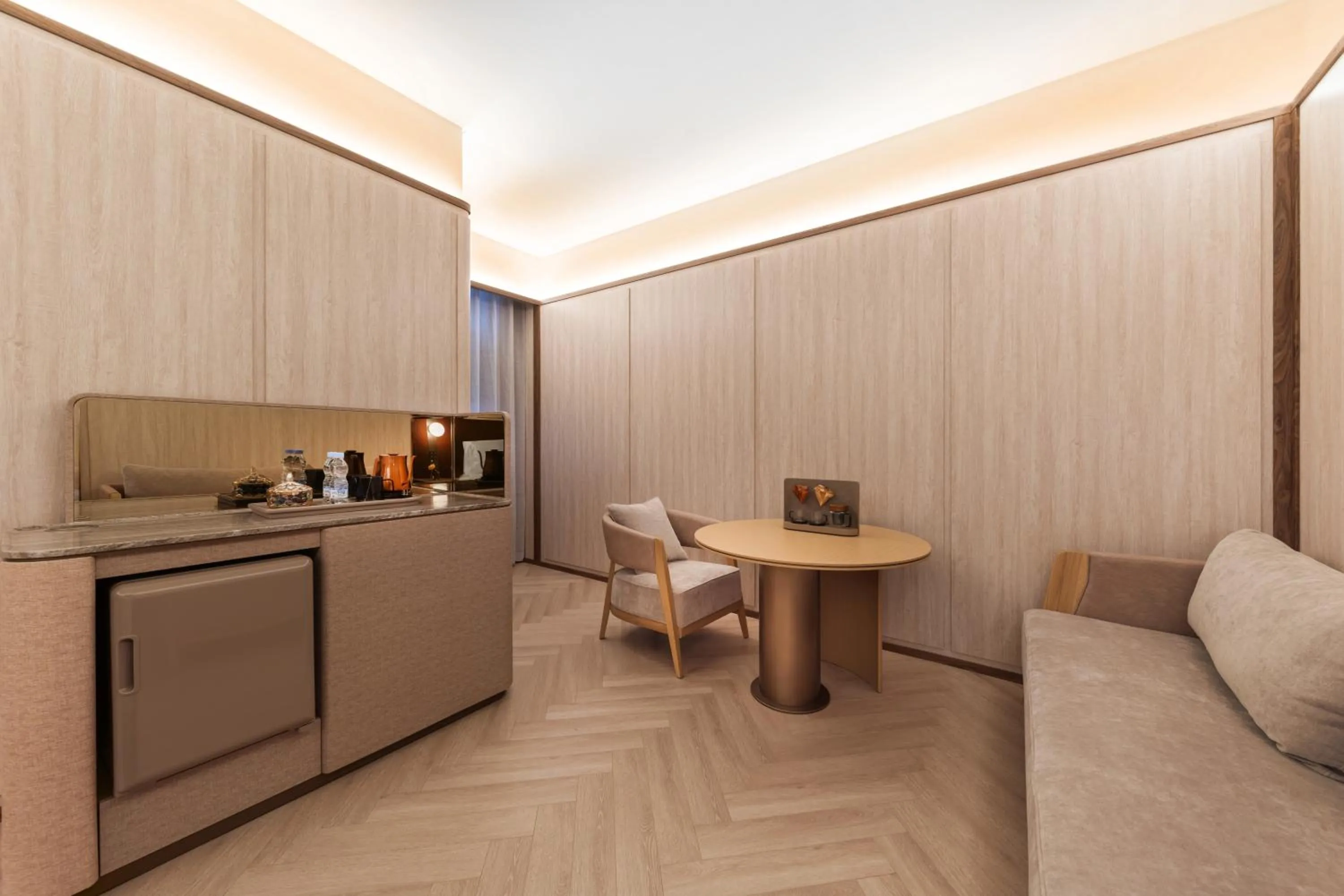 Seating area in Crystal Orange Hotel Shanghai The Bund Yu Garden