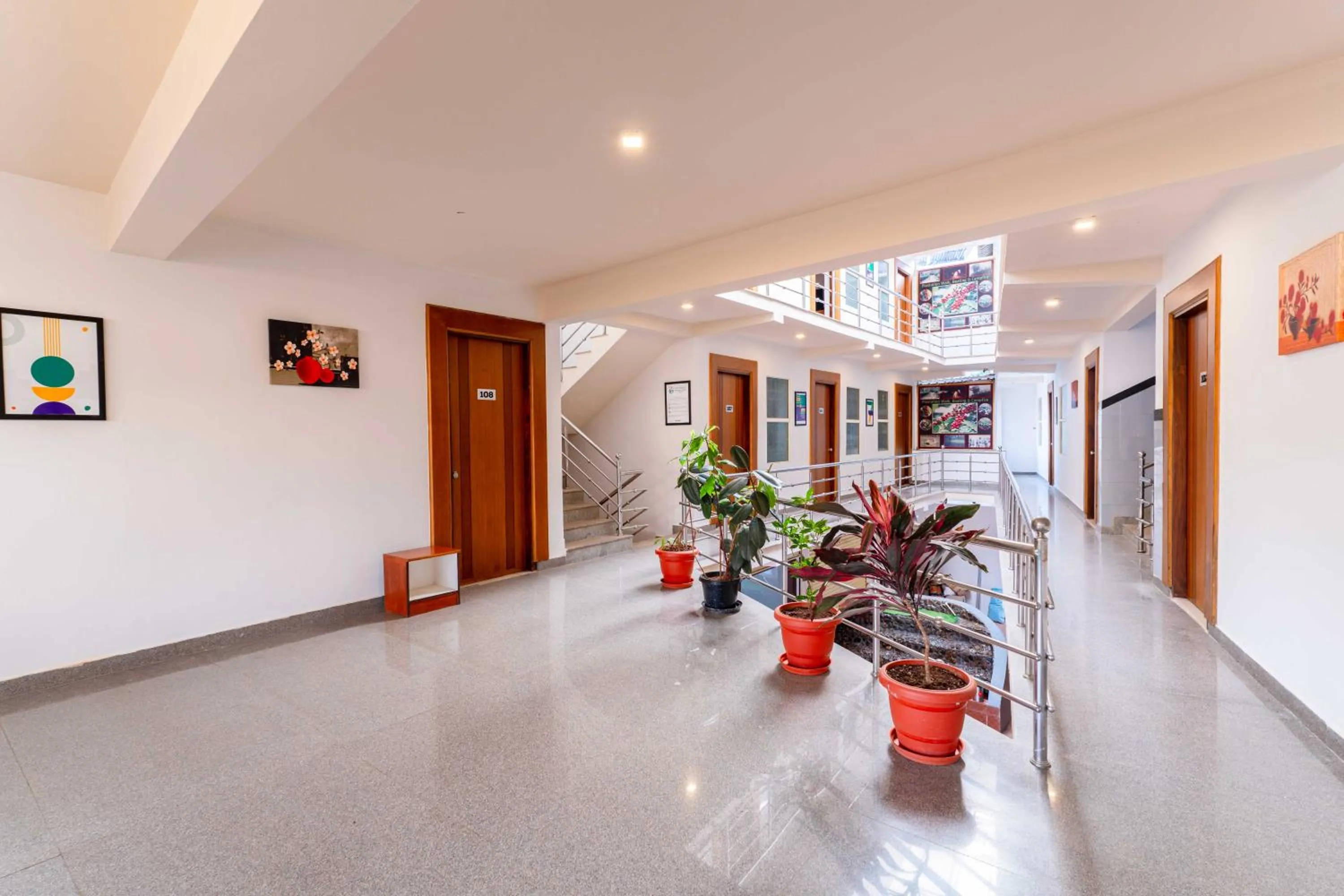 Lobby or reception in Treebo Regalia Comforts, 15 Mins From Abbey Waterfall