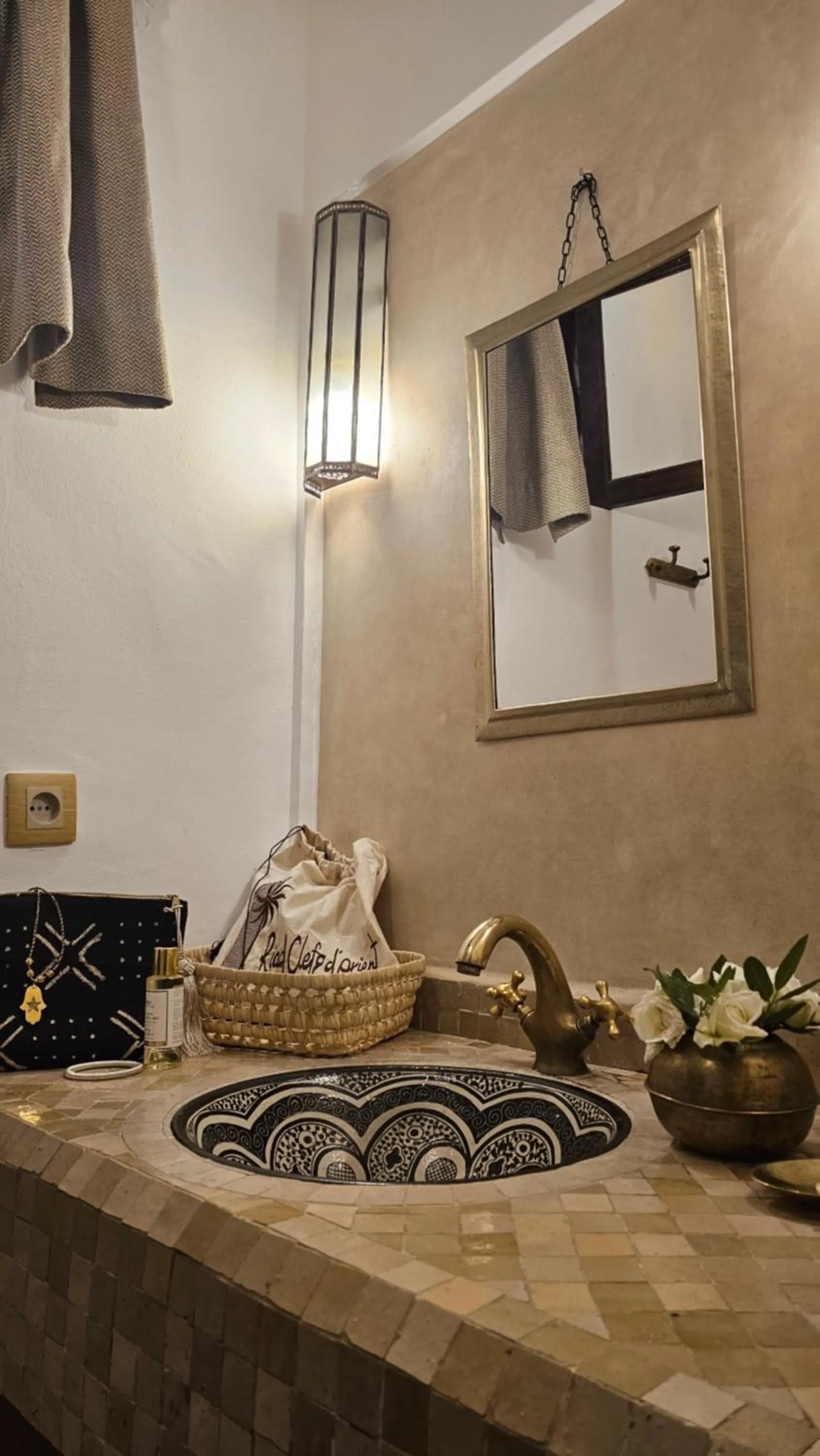 Toilet in Riad Clefs d'Orient