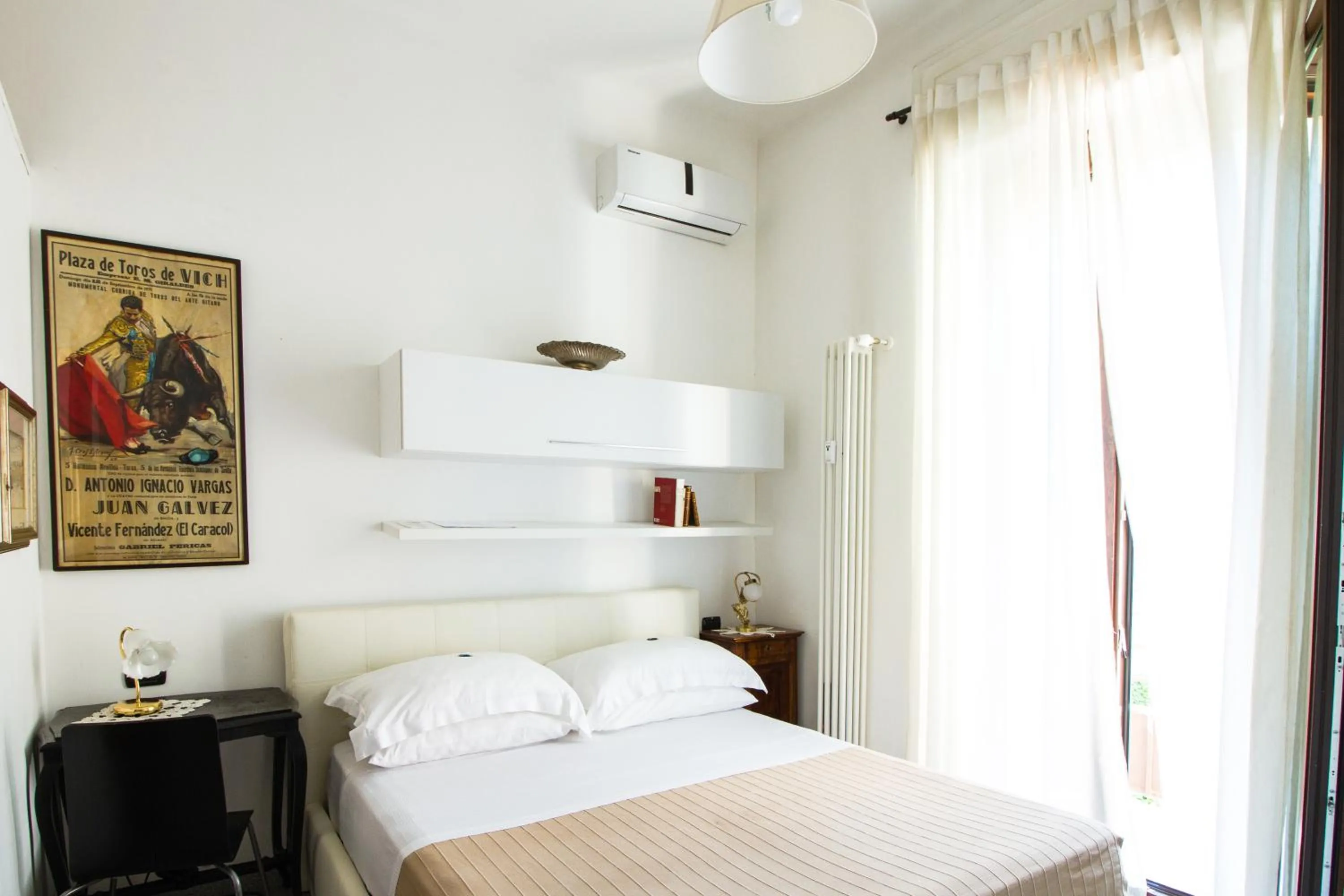 Bedroom, Bed in Aiello Suites Milan