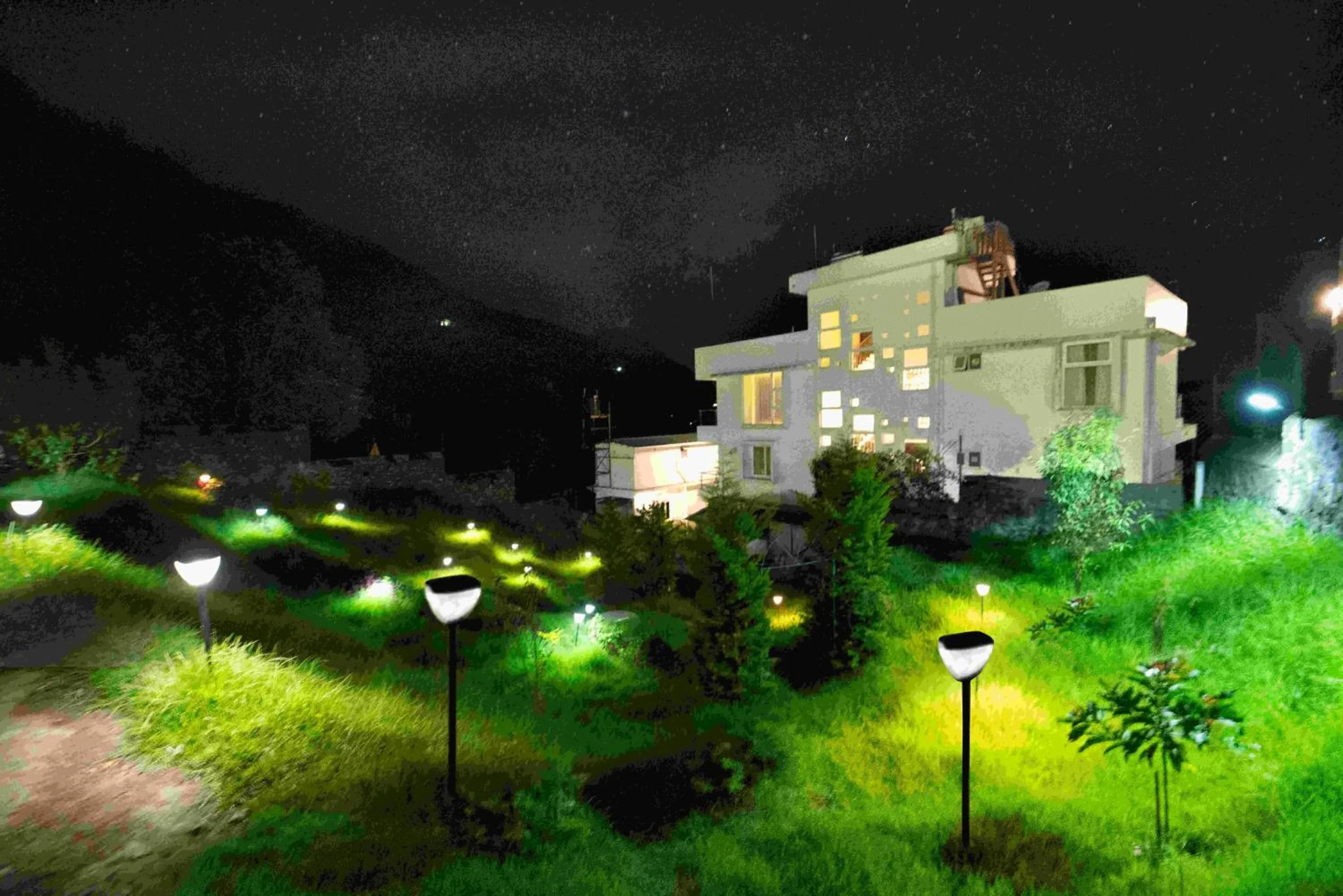 Night in Queen's Hotel Mount garden Kodaikanal