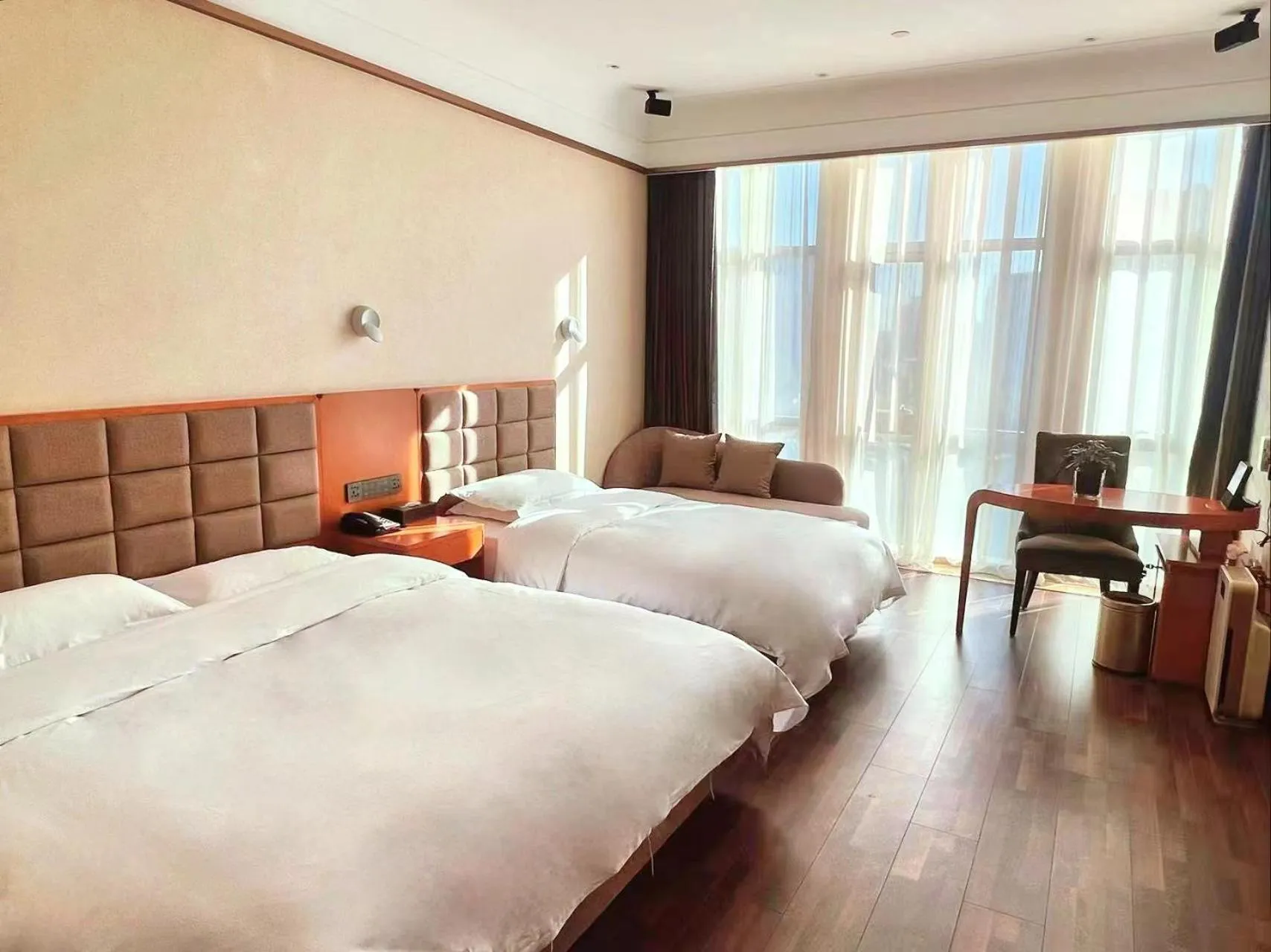 Bed in Days Inn by Wyndham Beijing Haidian