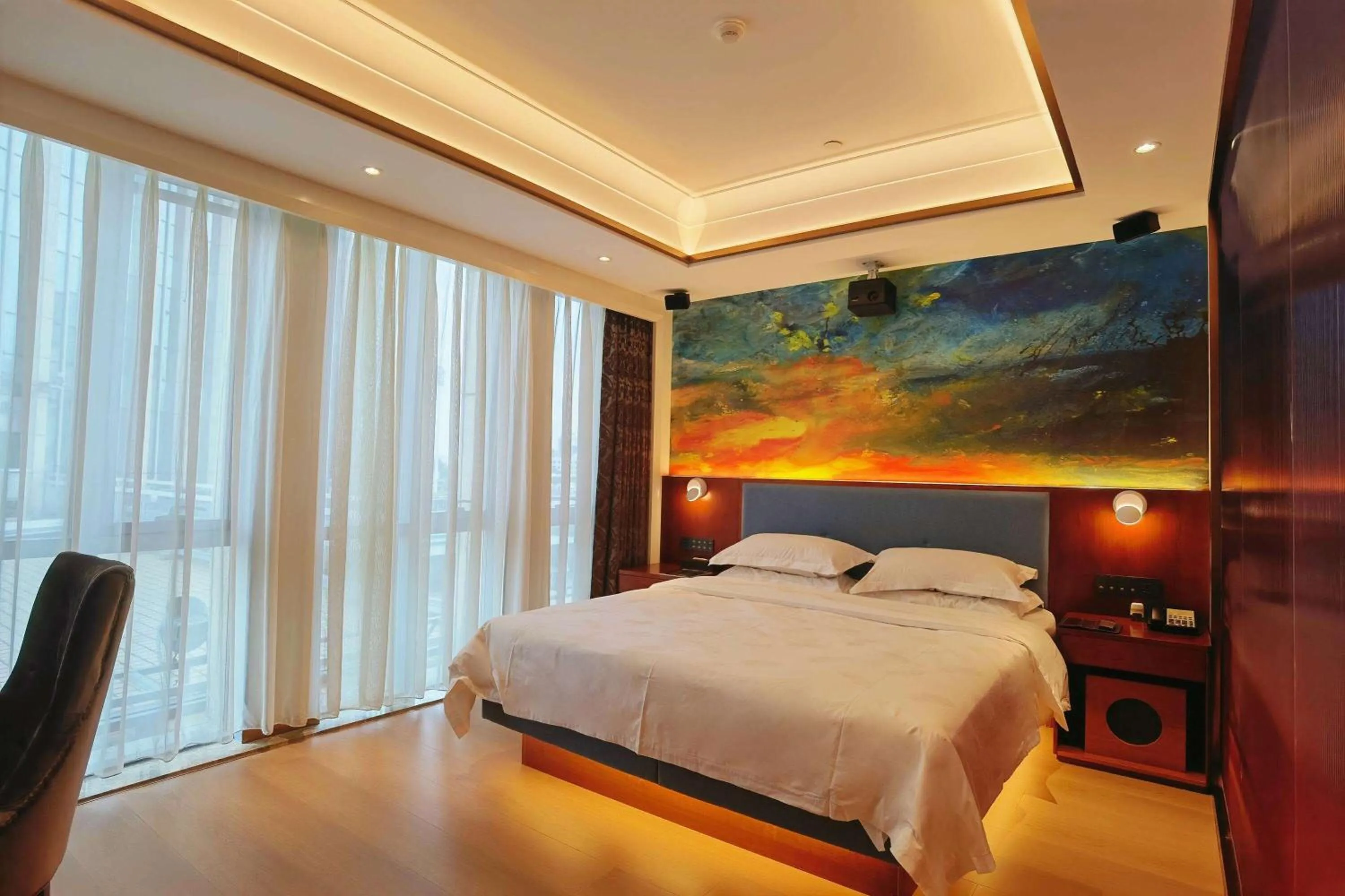 Photo of the whole room, Bed in Days Inn by Wyndham Beijing Haidian