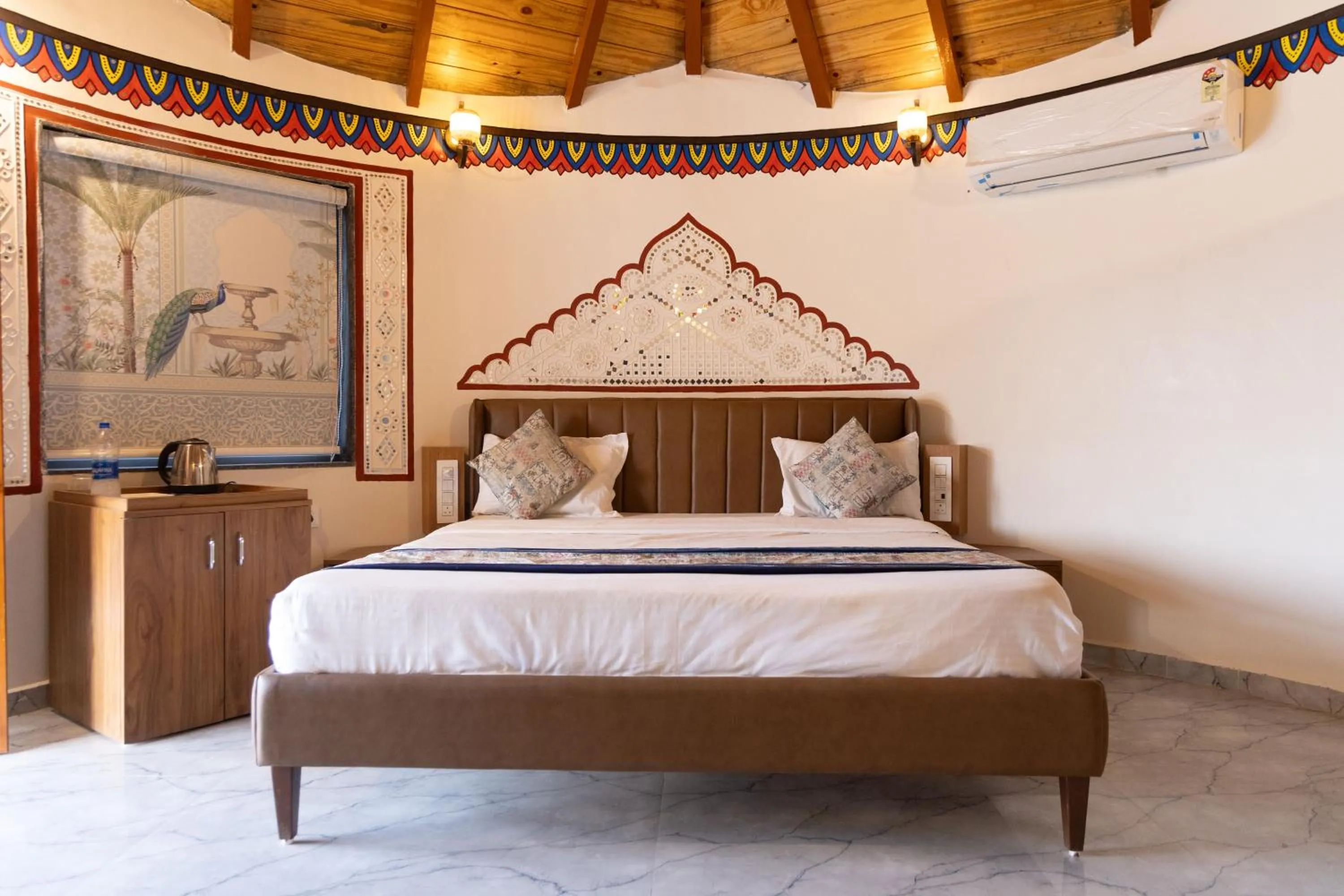 Bedroom, Bed in Heritage Resort Dholavira