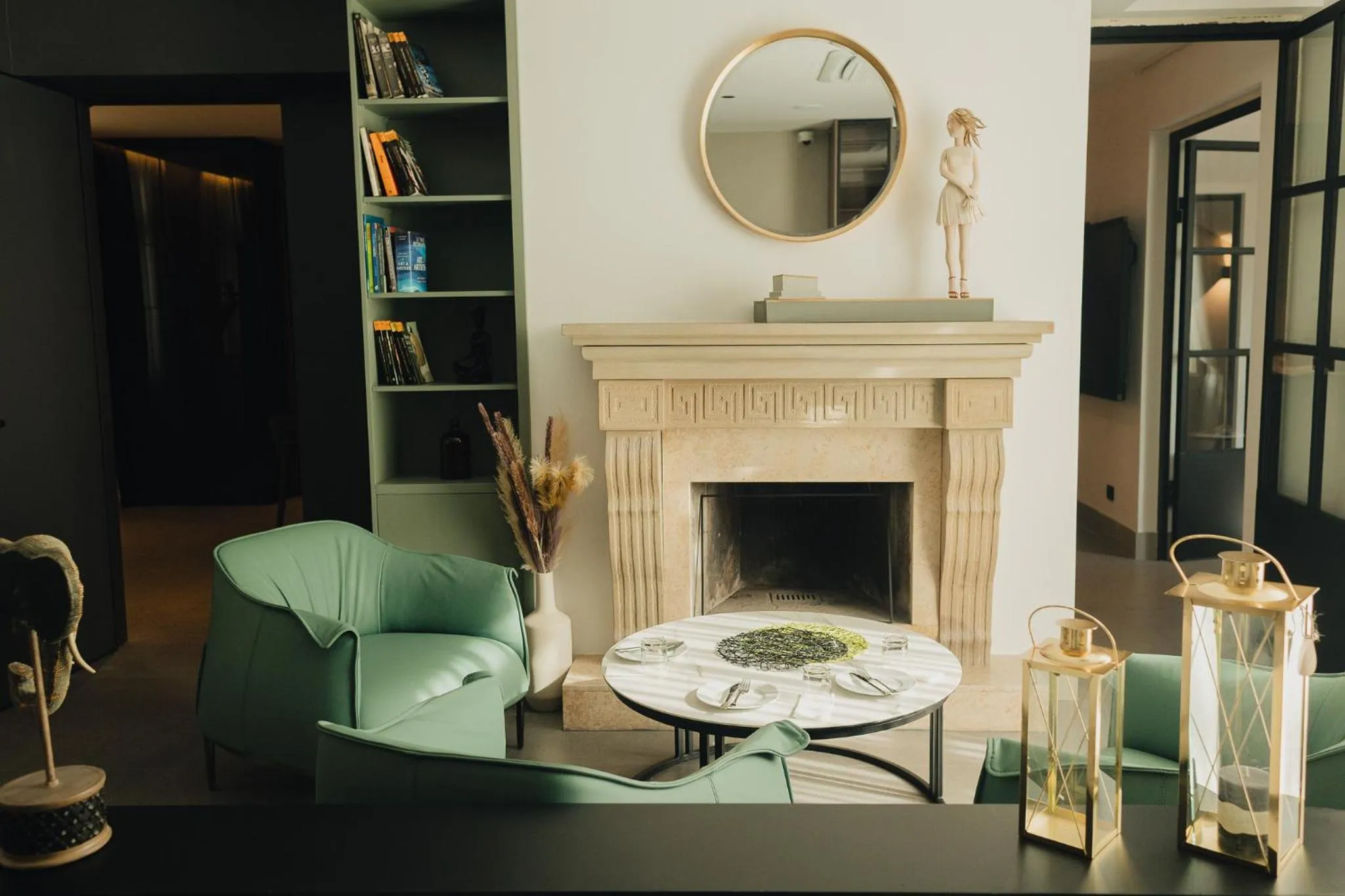 Seating area in Hotel Flaneur