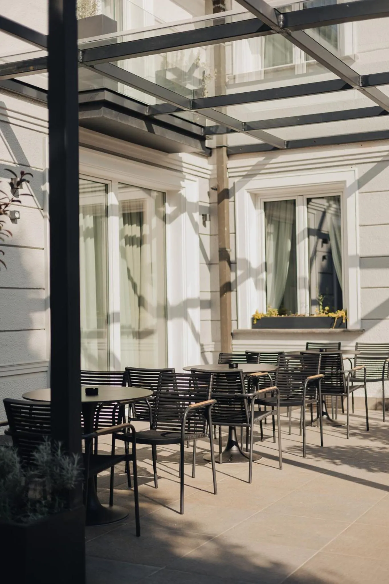 Patio in Hotel Flaneur