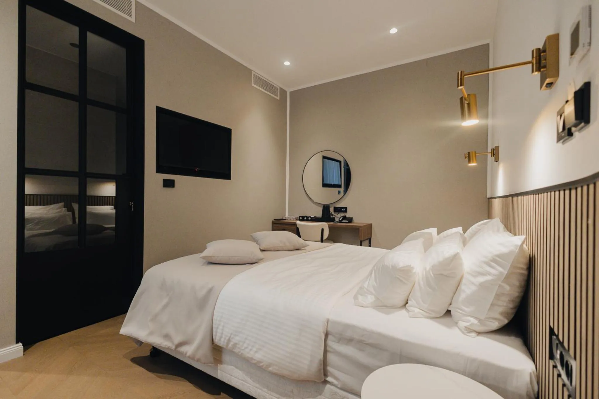 Bed in Hotel Flaneur