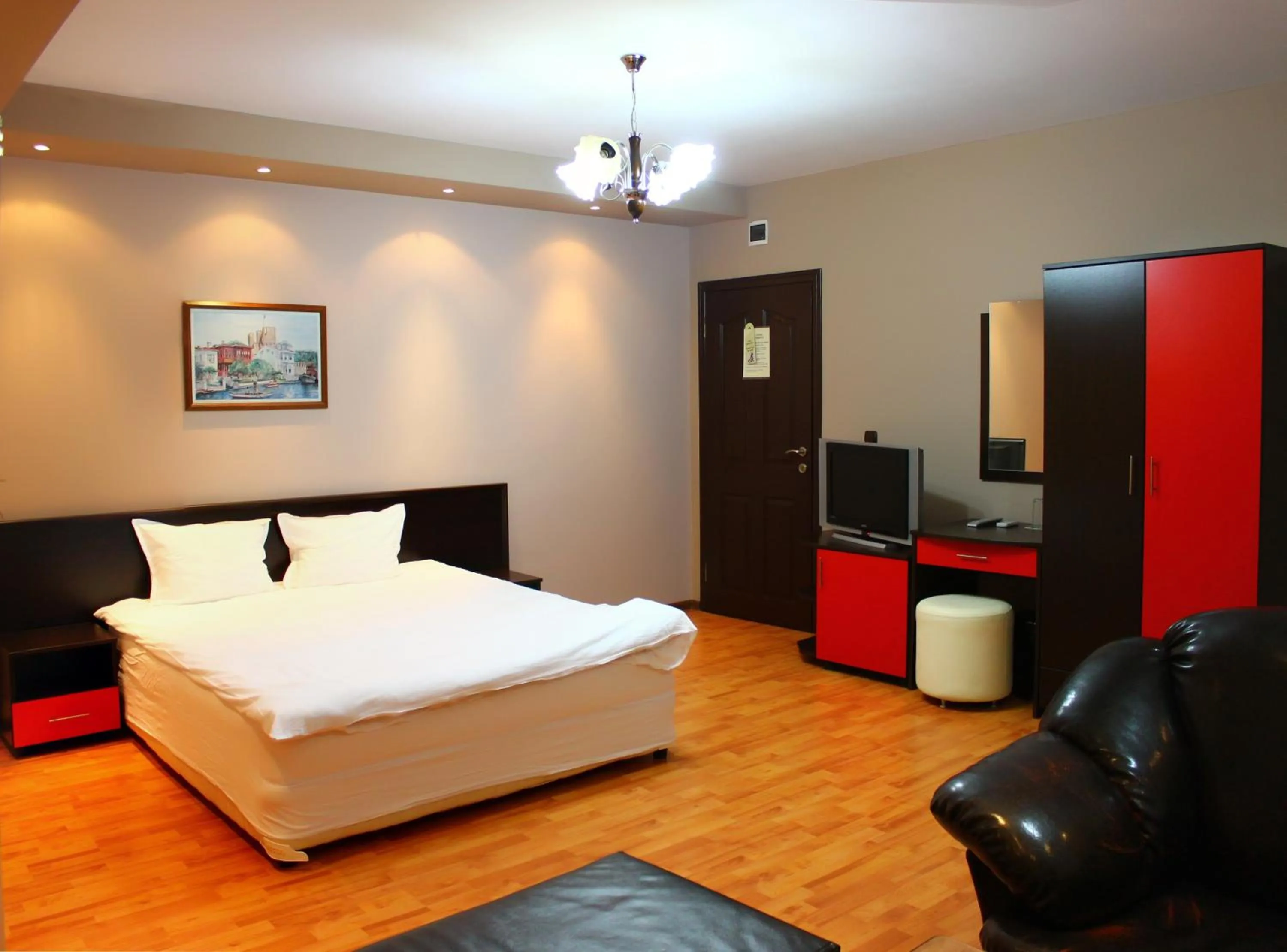 Photo of the whole room, Bed in Hotel Berito