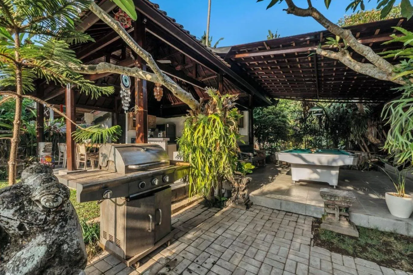 Property building in Ubud Backpacker Hostel