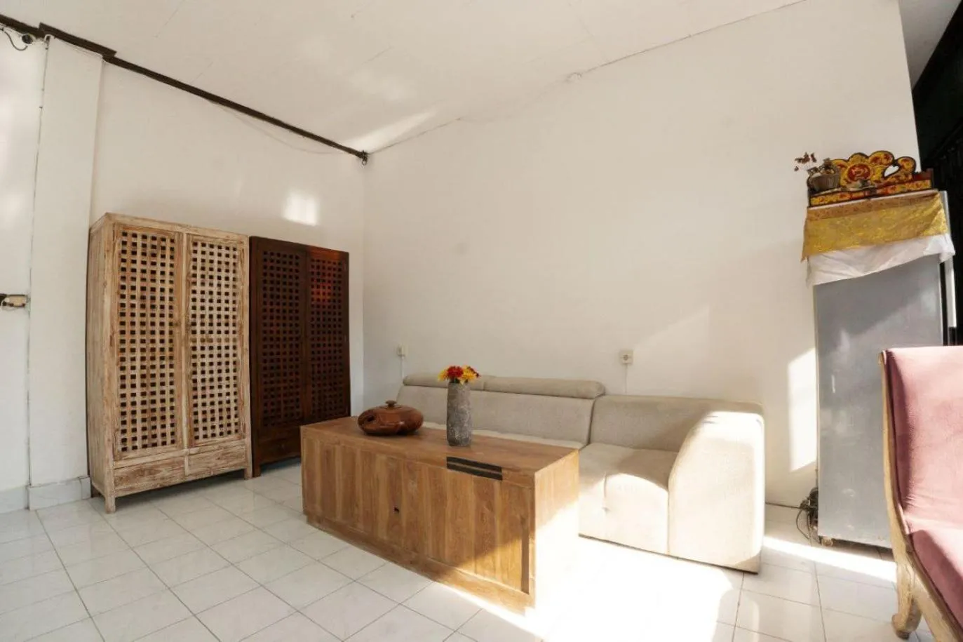 Property building in Ubud Backpacker Hostel