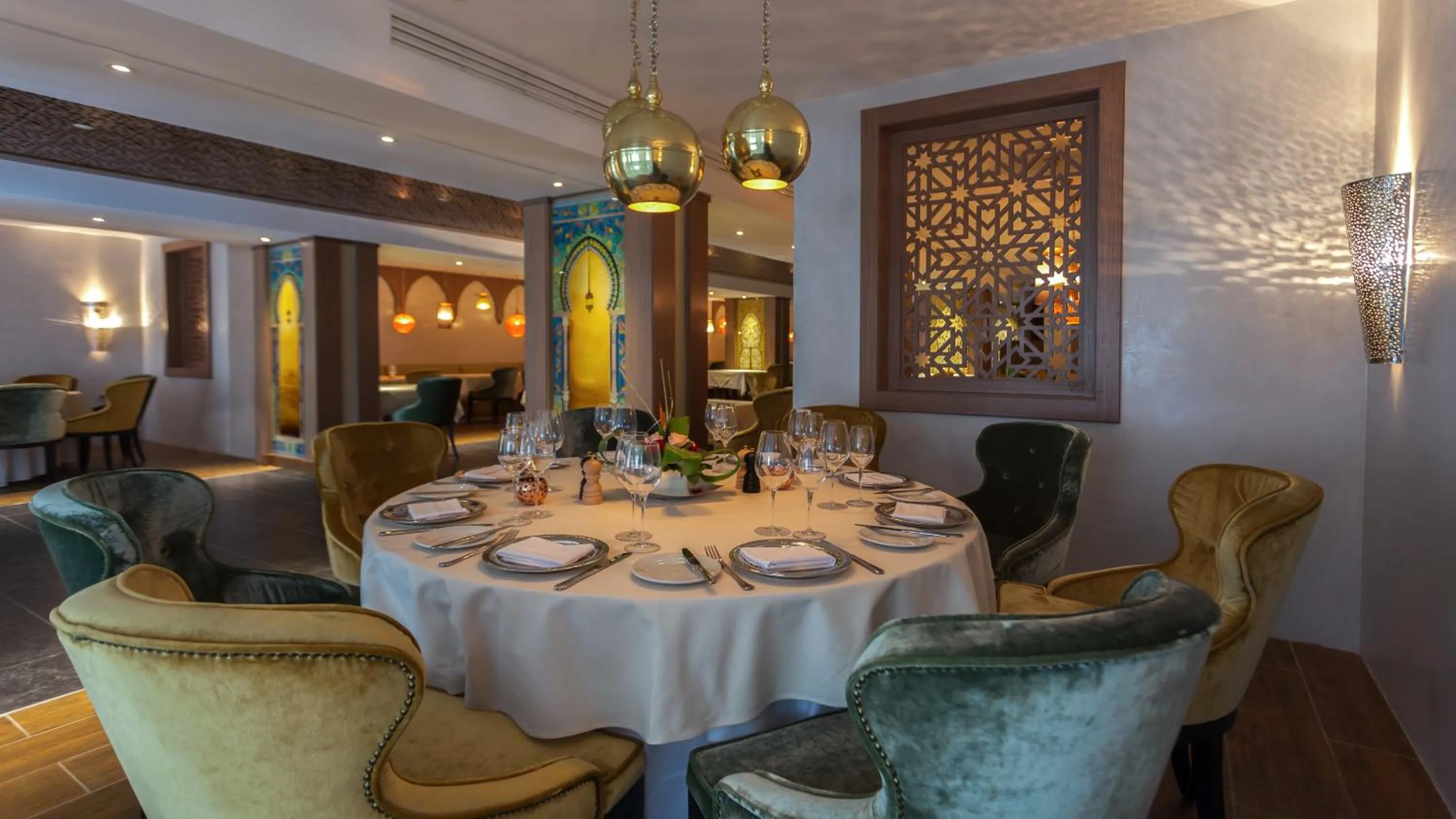 Restaurant/places to eat in Radisson Blu Hotel & Convention Center, Tunis