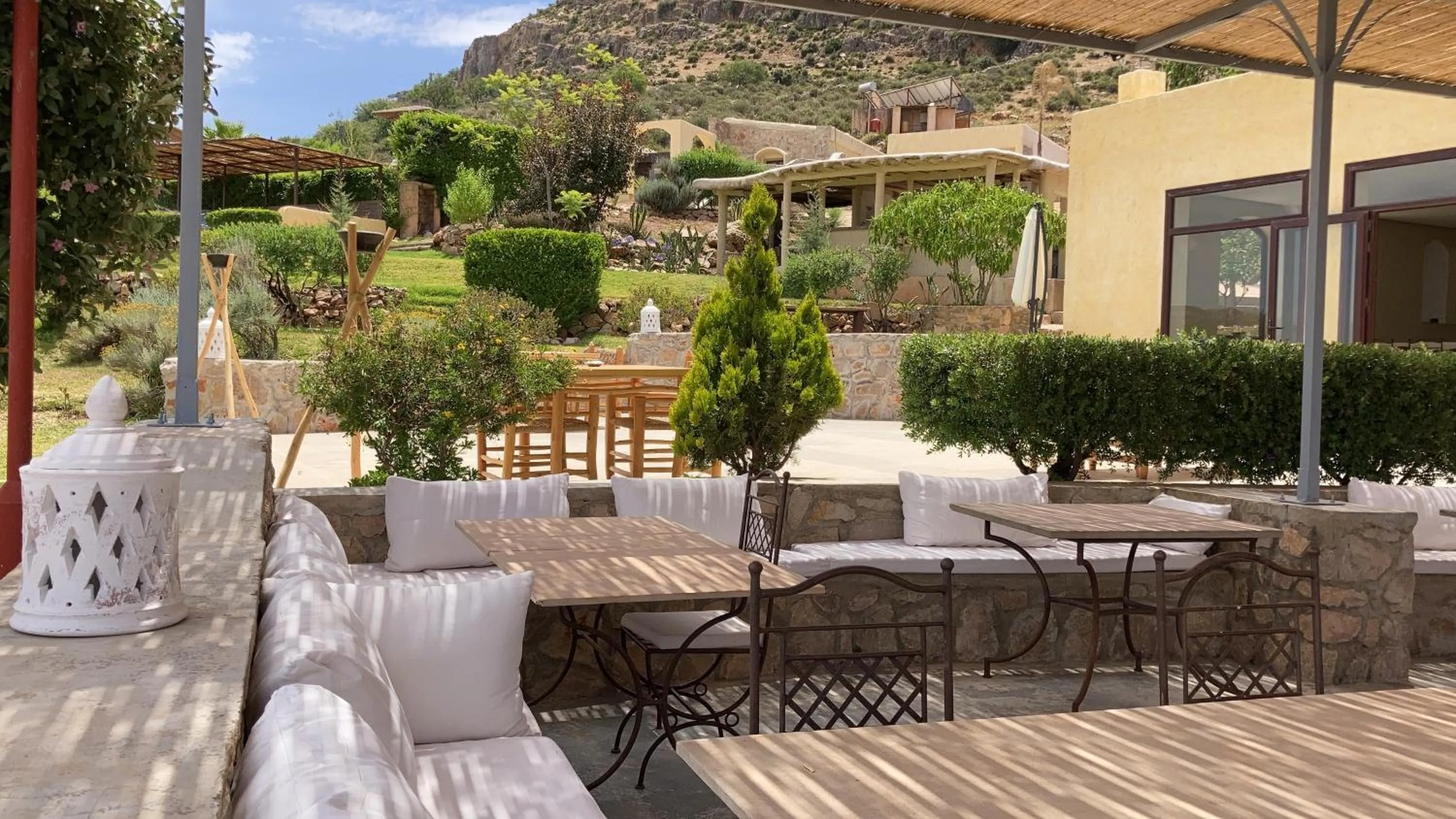 Restaurant/places to eat in Dar El Mandar - Ferme & Table d'Hôte Berbère