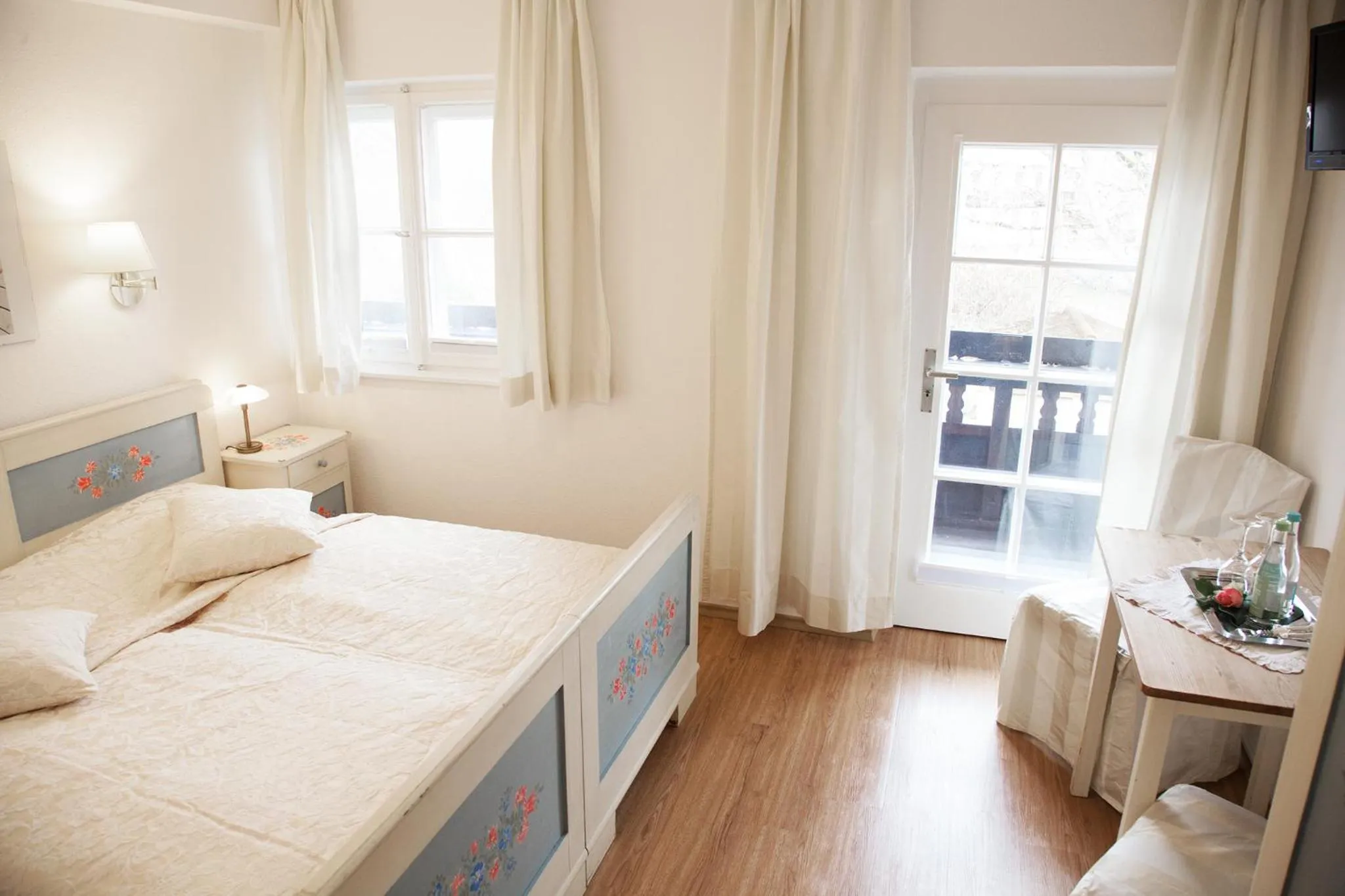 Bedroom, Bed in Hotel Garni Georgenhof Adults Only