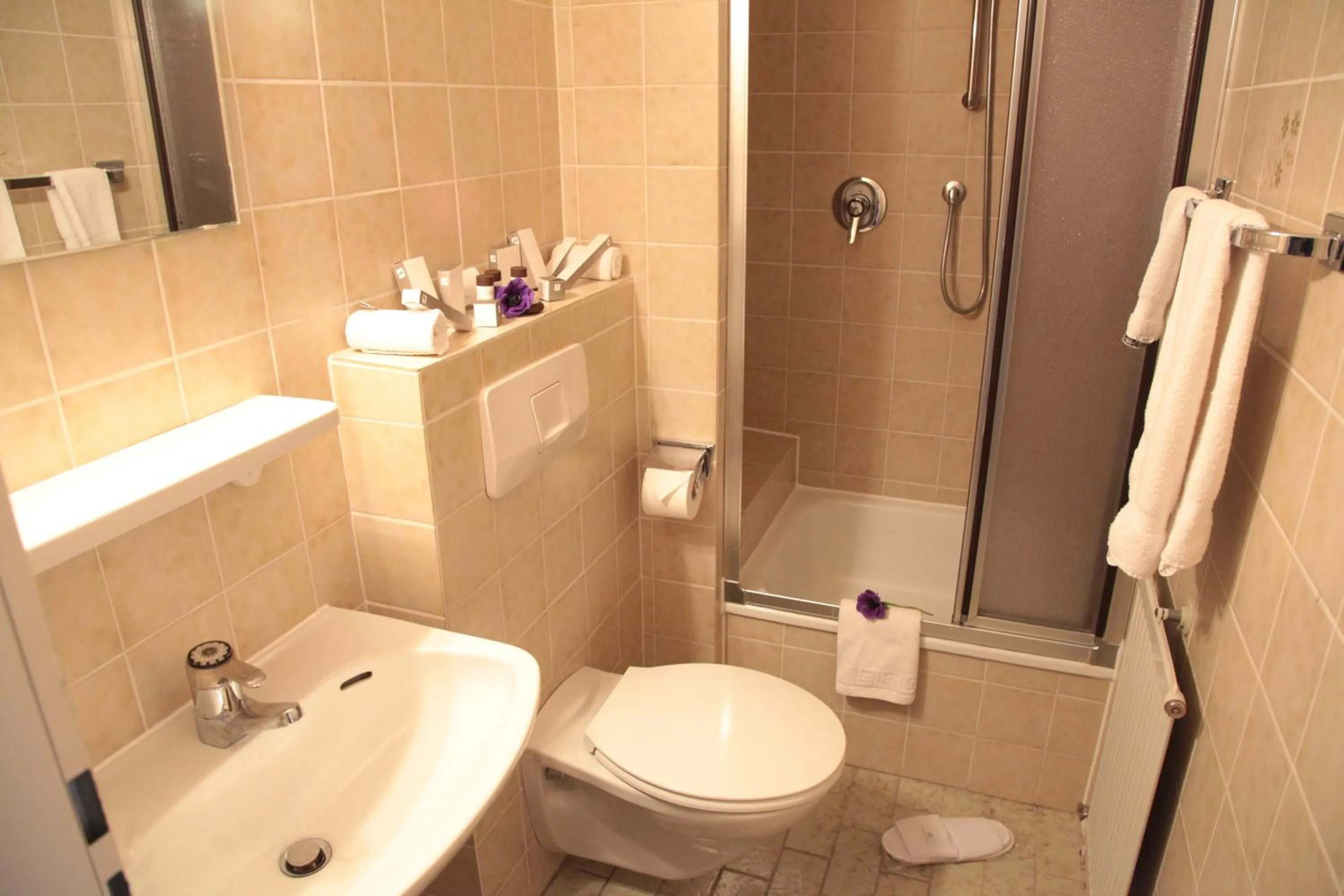 Bathroom in Hotel Garni Georgenhof Adults Only