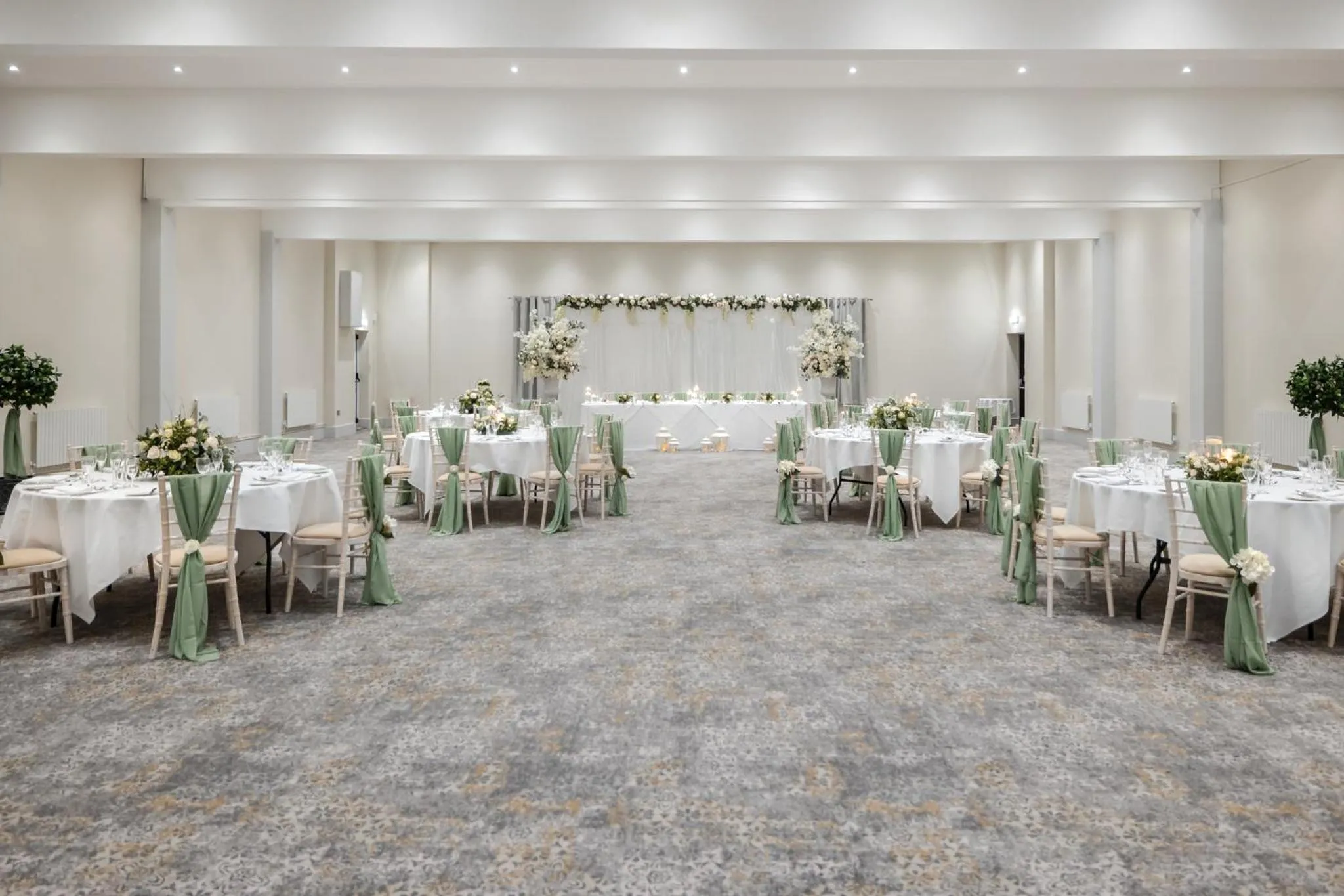 wedding in The Stones Hotel