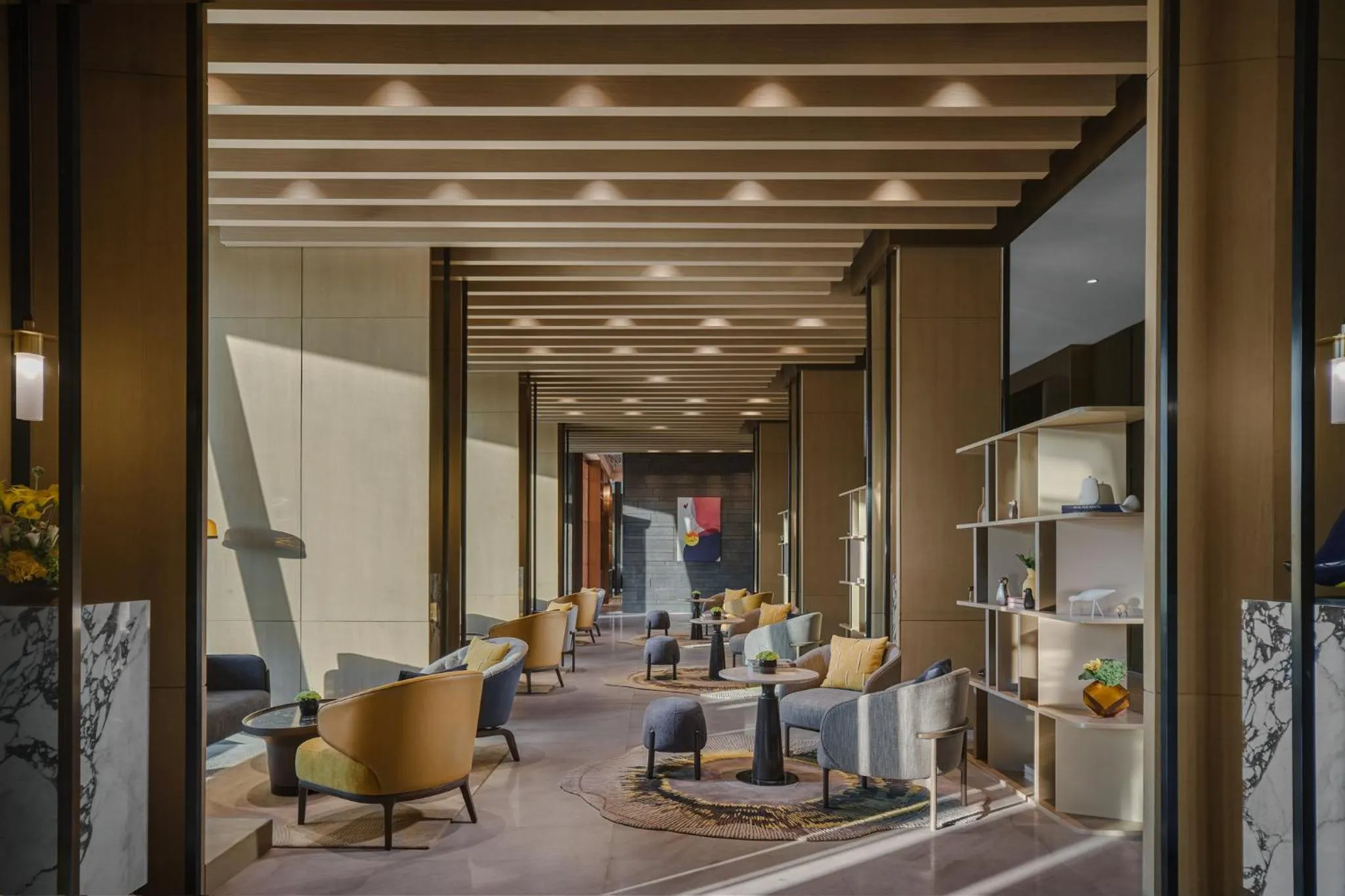 Lounge or bar in voco Zhengzhou Garden Expo by IHG