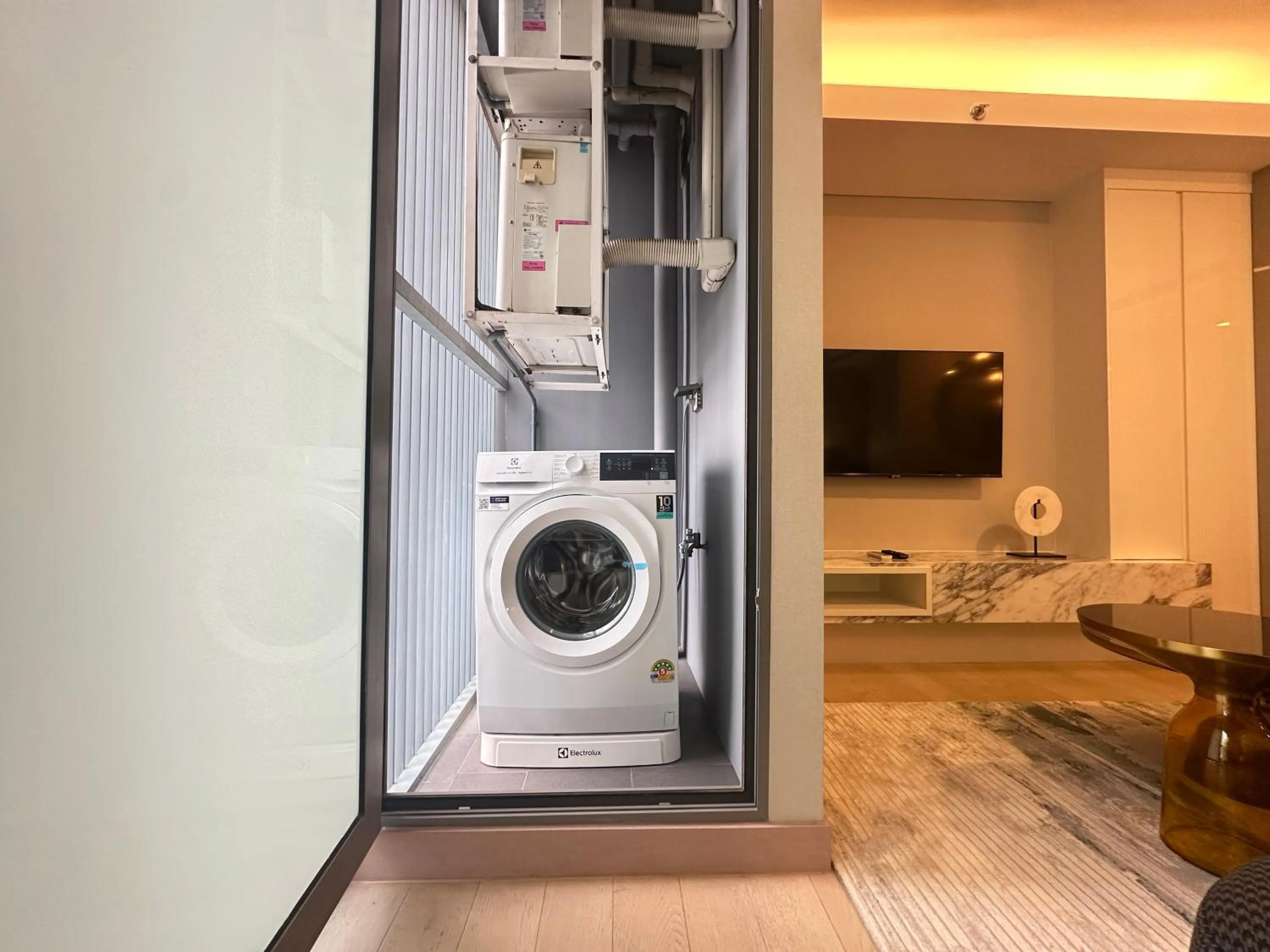 washing machine in Siamese Exclusive Queens