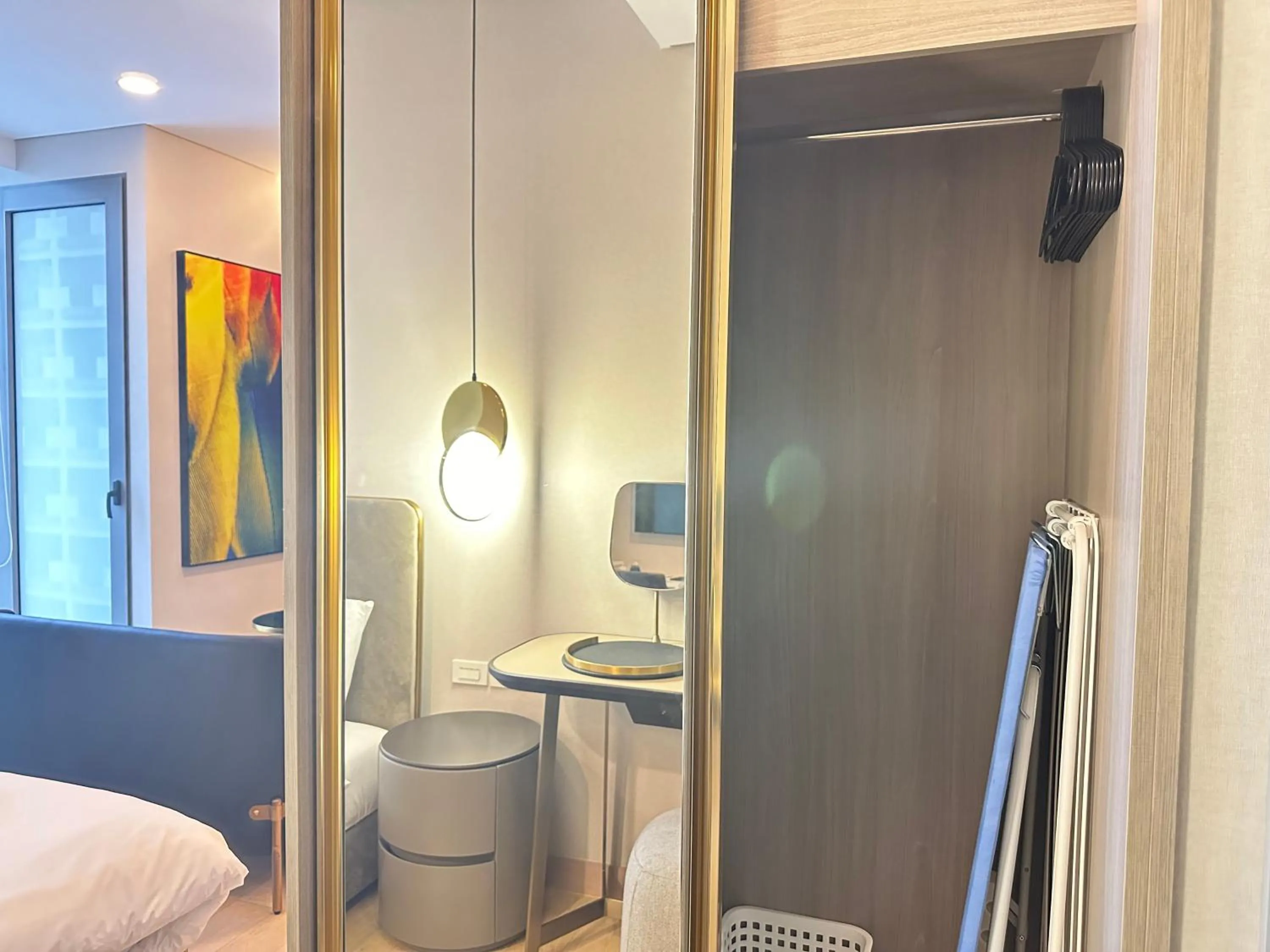 wardrobe in Siamese Exclusive Queens