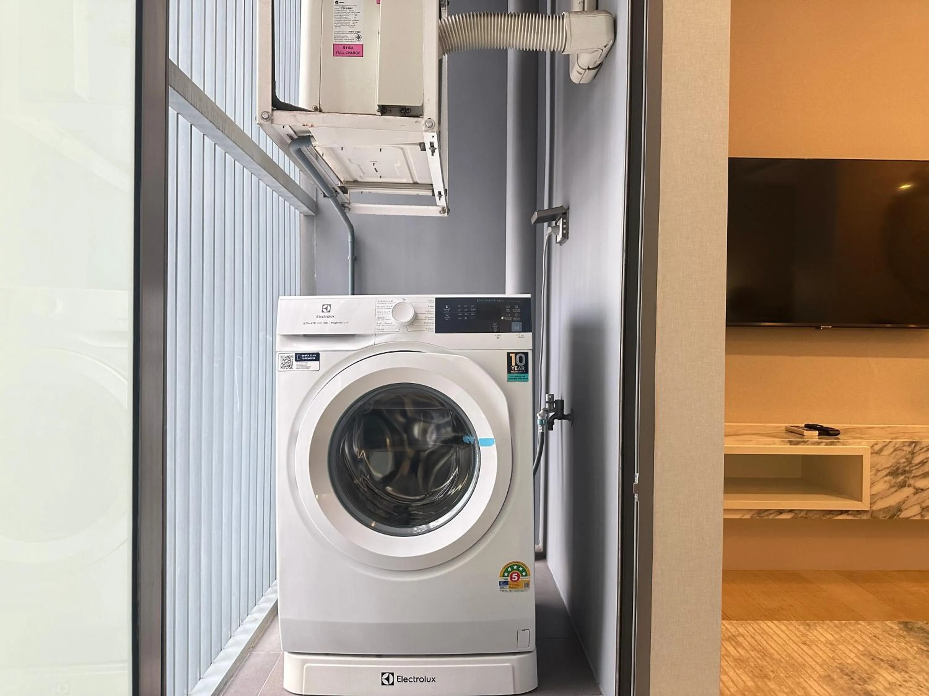 washing machine in Siamese Exclusive Queens