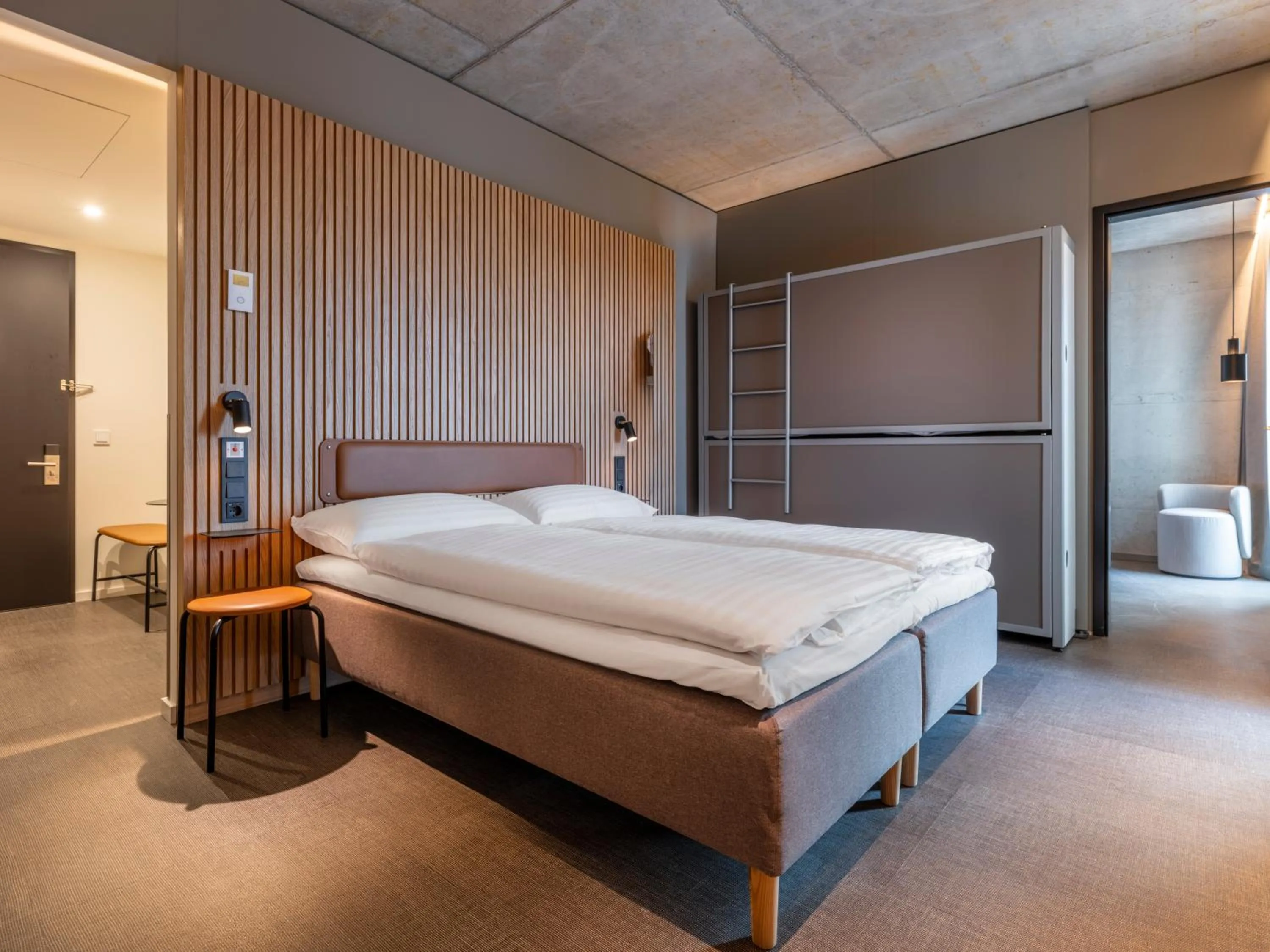 Photo of the whole room, Bed in Zleep Hotel Frankfurt Airport Kelsterbach