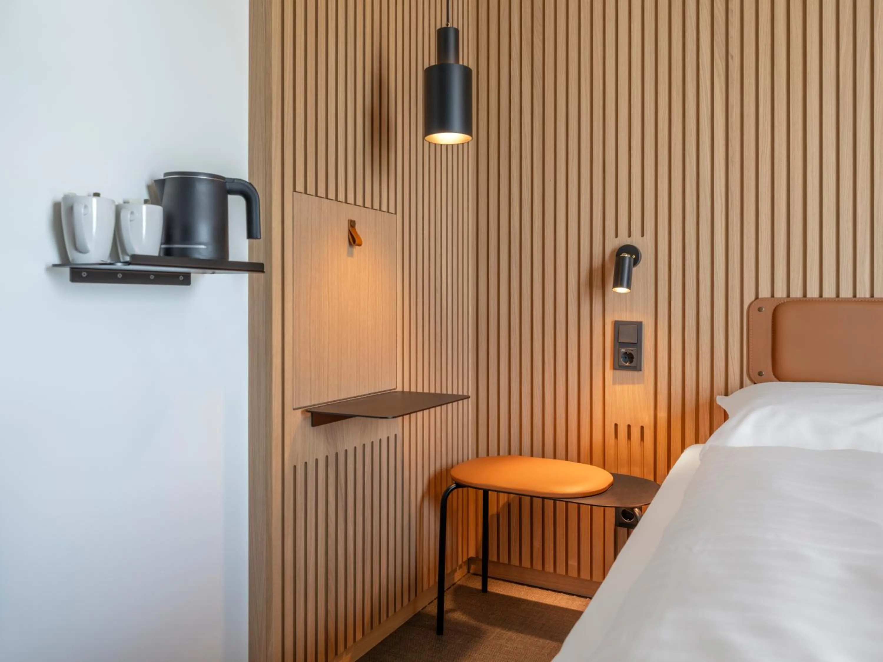 Coffee/tea facilities, Bed in Zleep Hotel Frankfurt Airport Kelsterbach