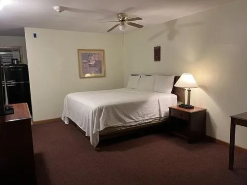 Four Seasons Lodging